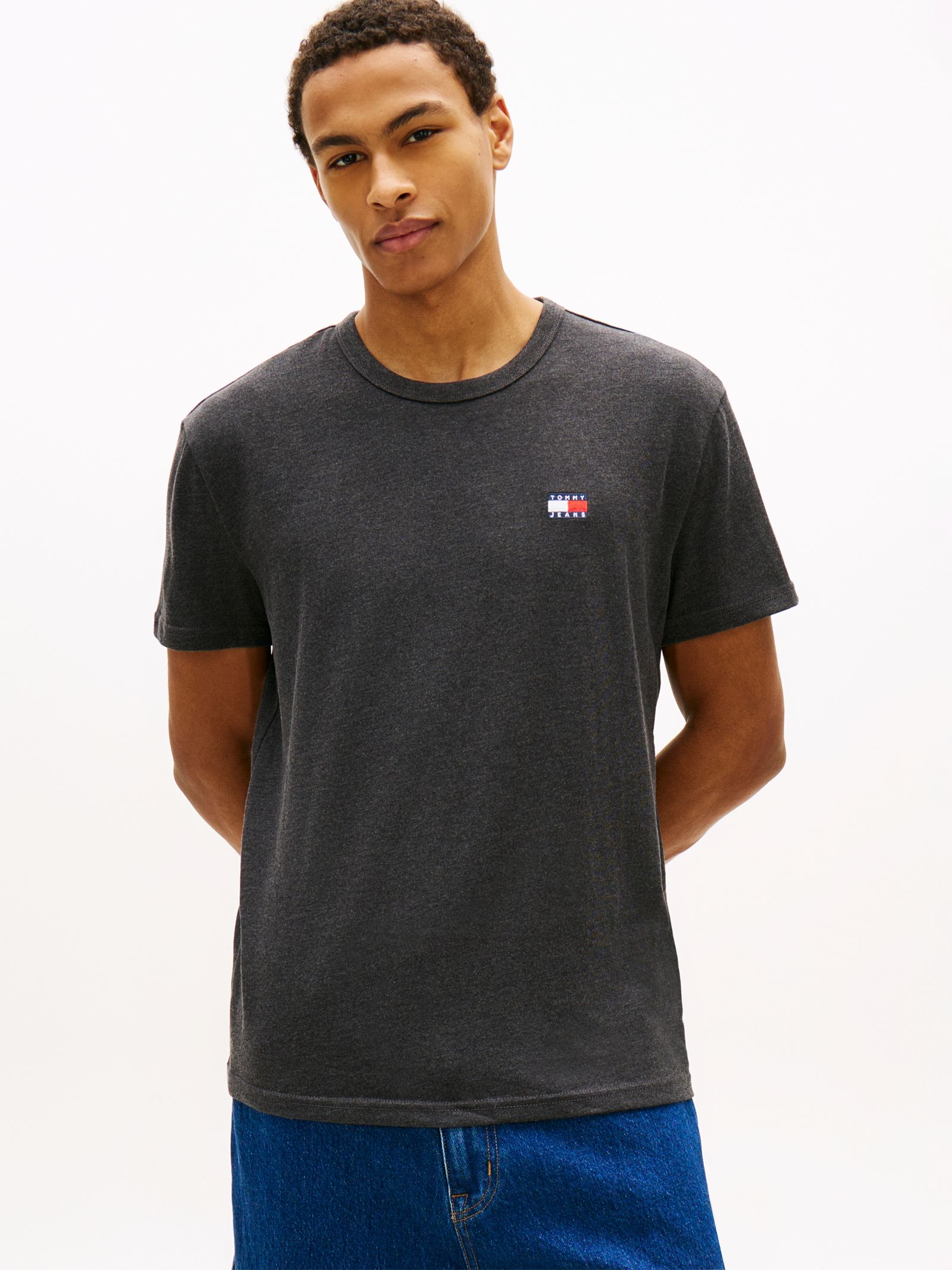 Tommy Jeans Jersey T-shirt met ronde hals en Tommy Badge in zwart