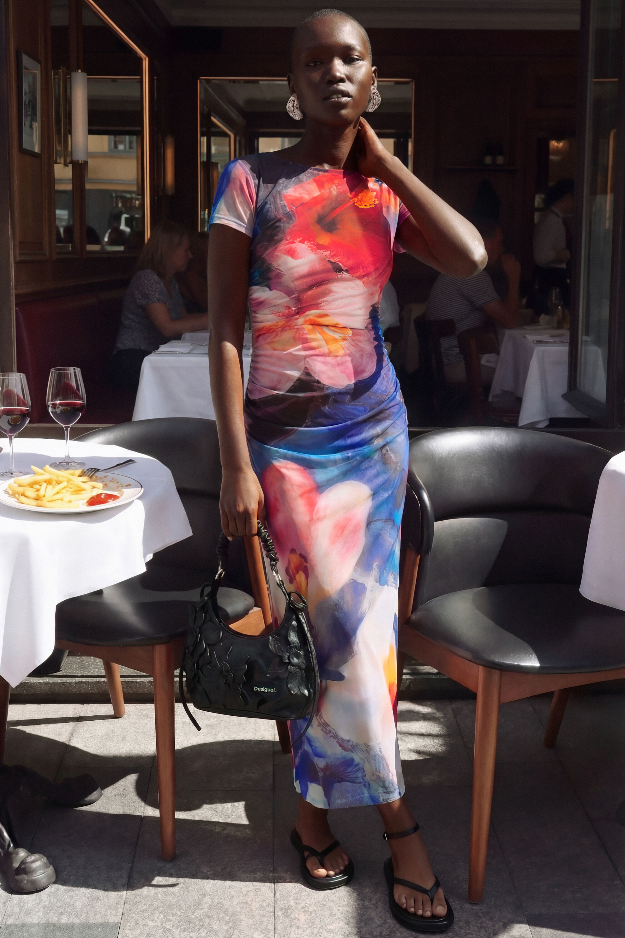 Desigual Mouwloze bedrukte jurk in multicolor