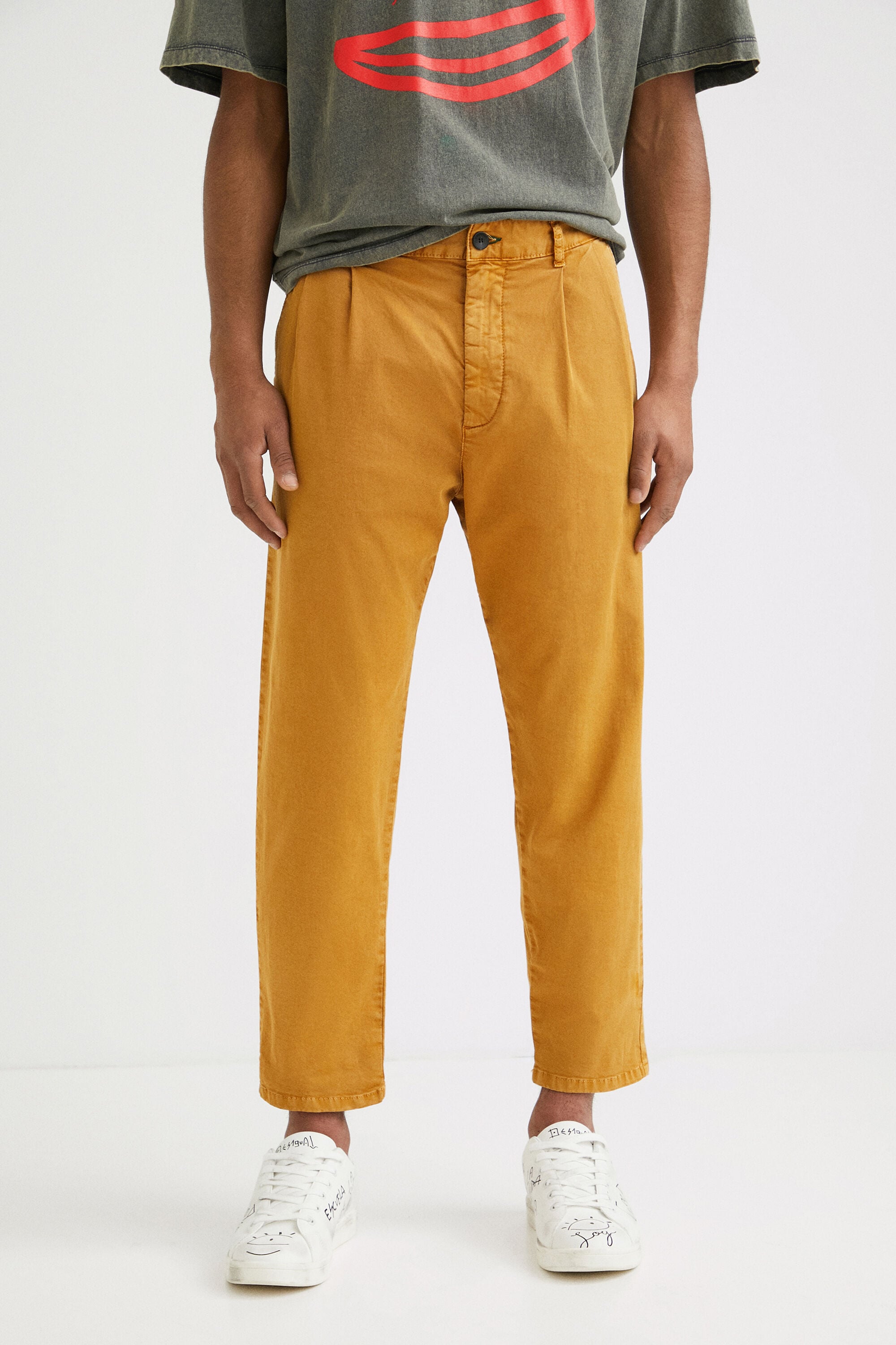 Desigual Comfortabele chino in geel