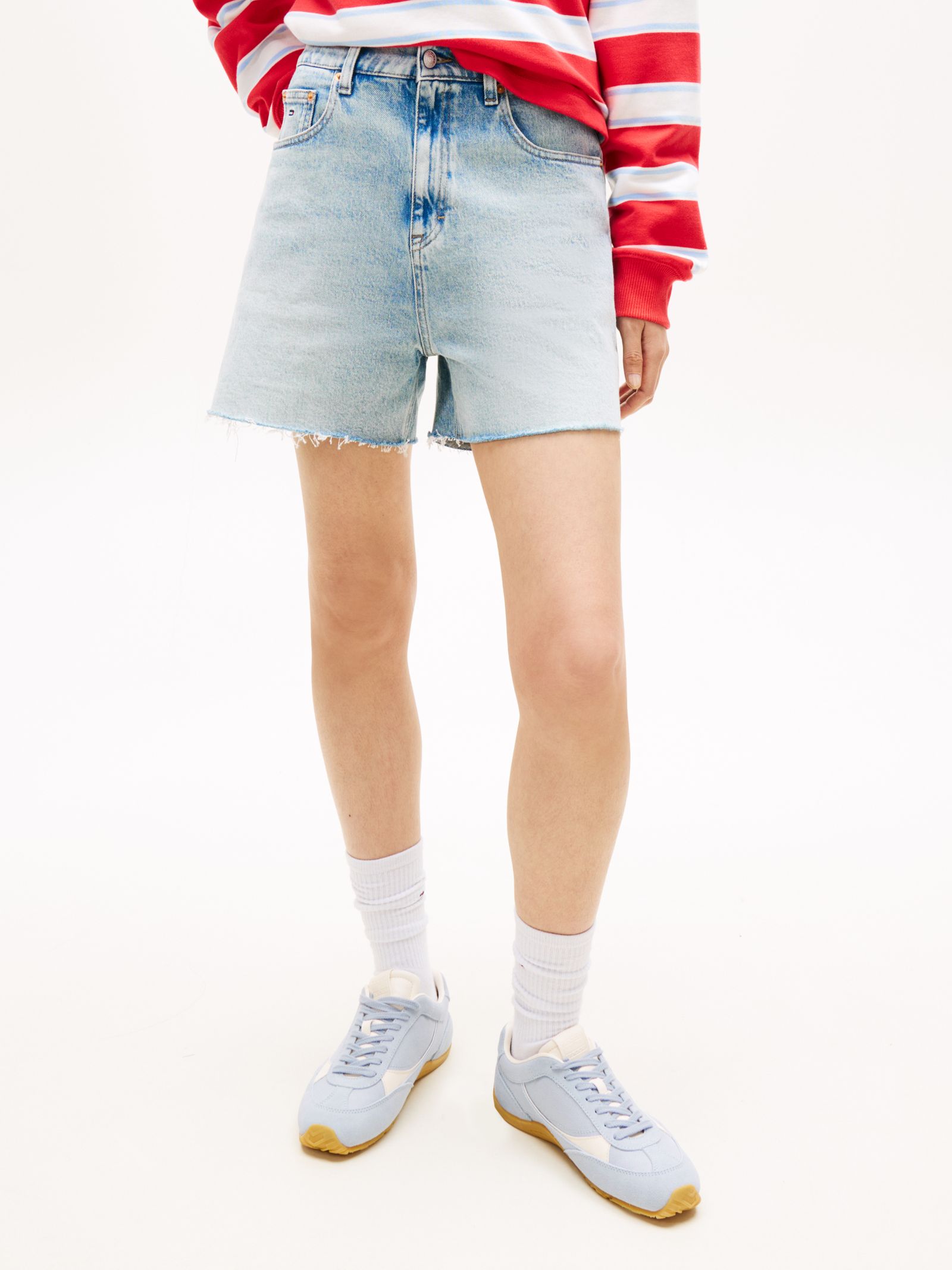 Tommy Jeans Mom Short met Rechte Broekspijpen en Fading