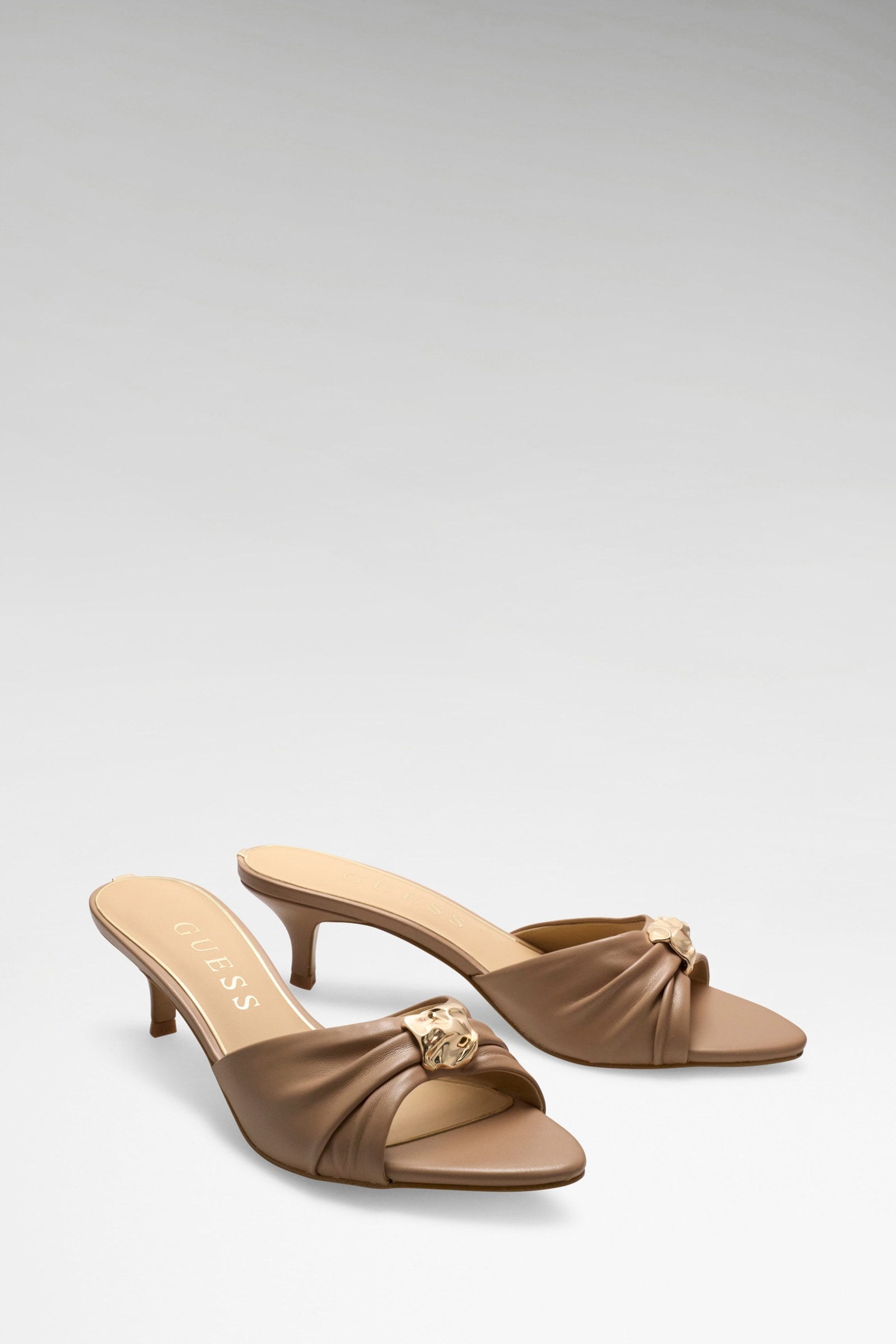 Guess Somaya Logo Sandalen in beige