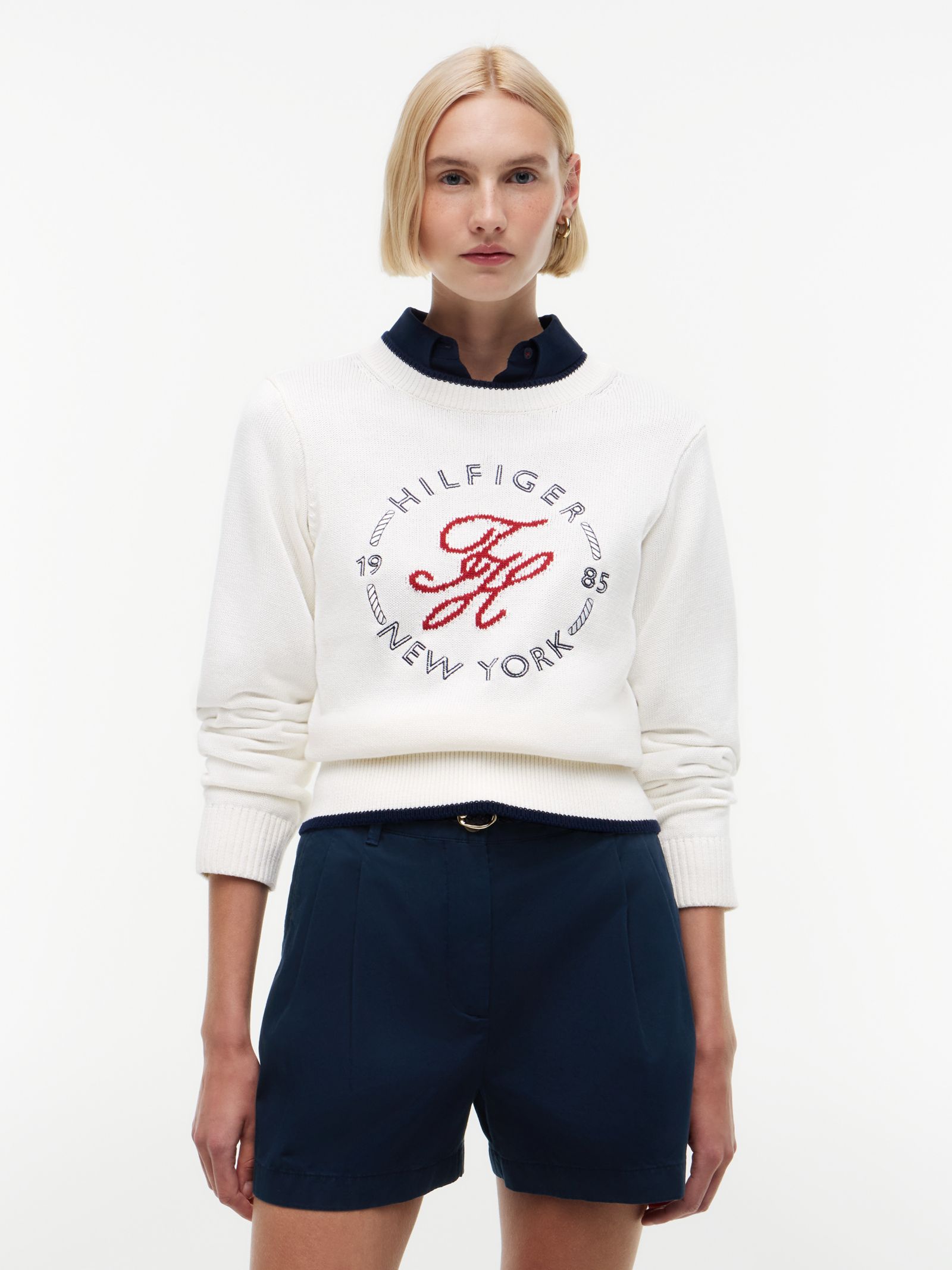 Tommy Hilfiger Relaxed fit trui met ronde hals en geborduurd logo in wit