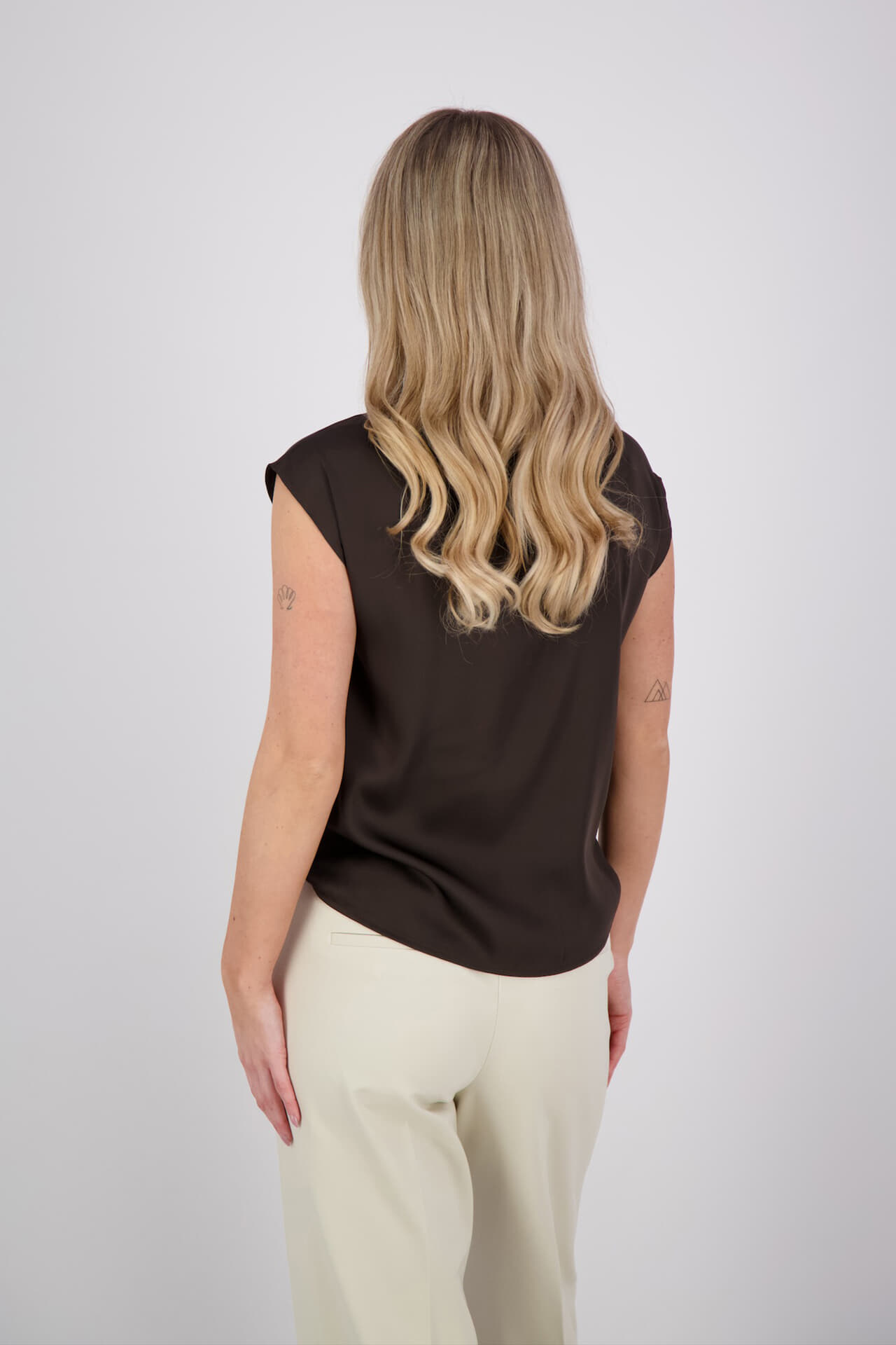 Neo Noir Top Fleur Drapy Taupe dames
