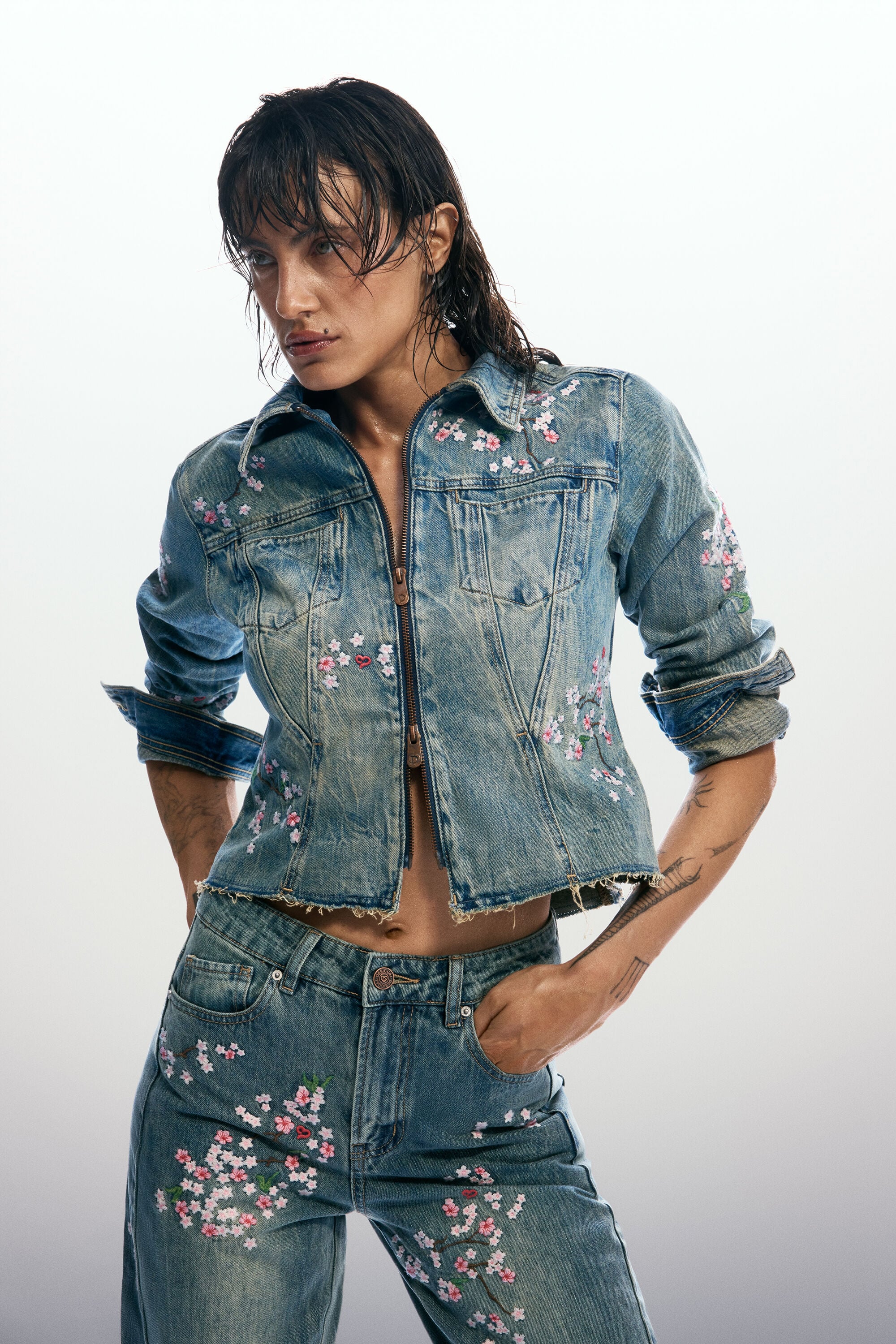 Desigual Geborduurde denimjas in blauw
