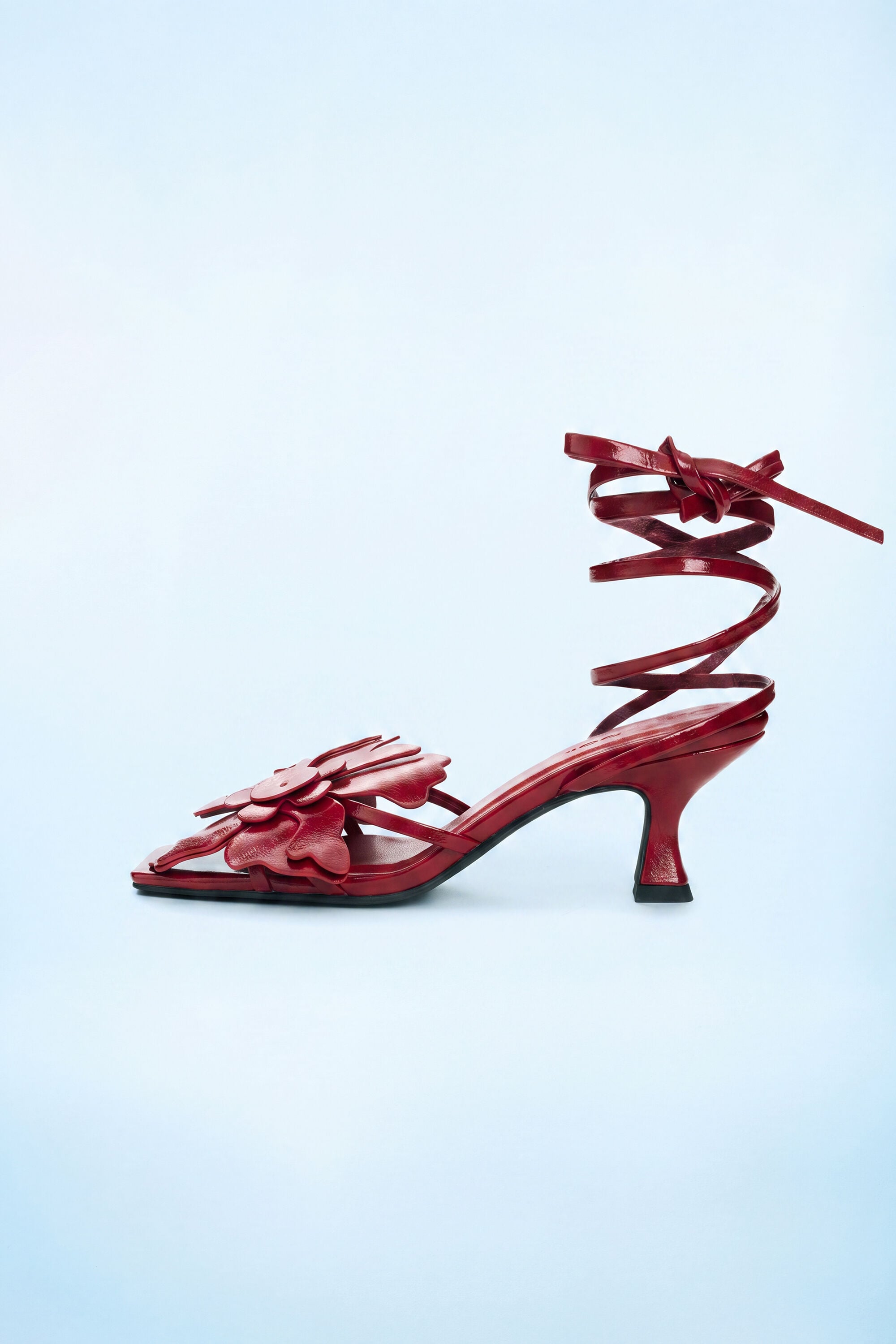 Desigual sandalen met bloemenapplicaties