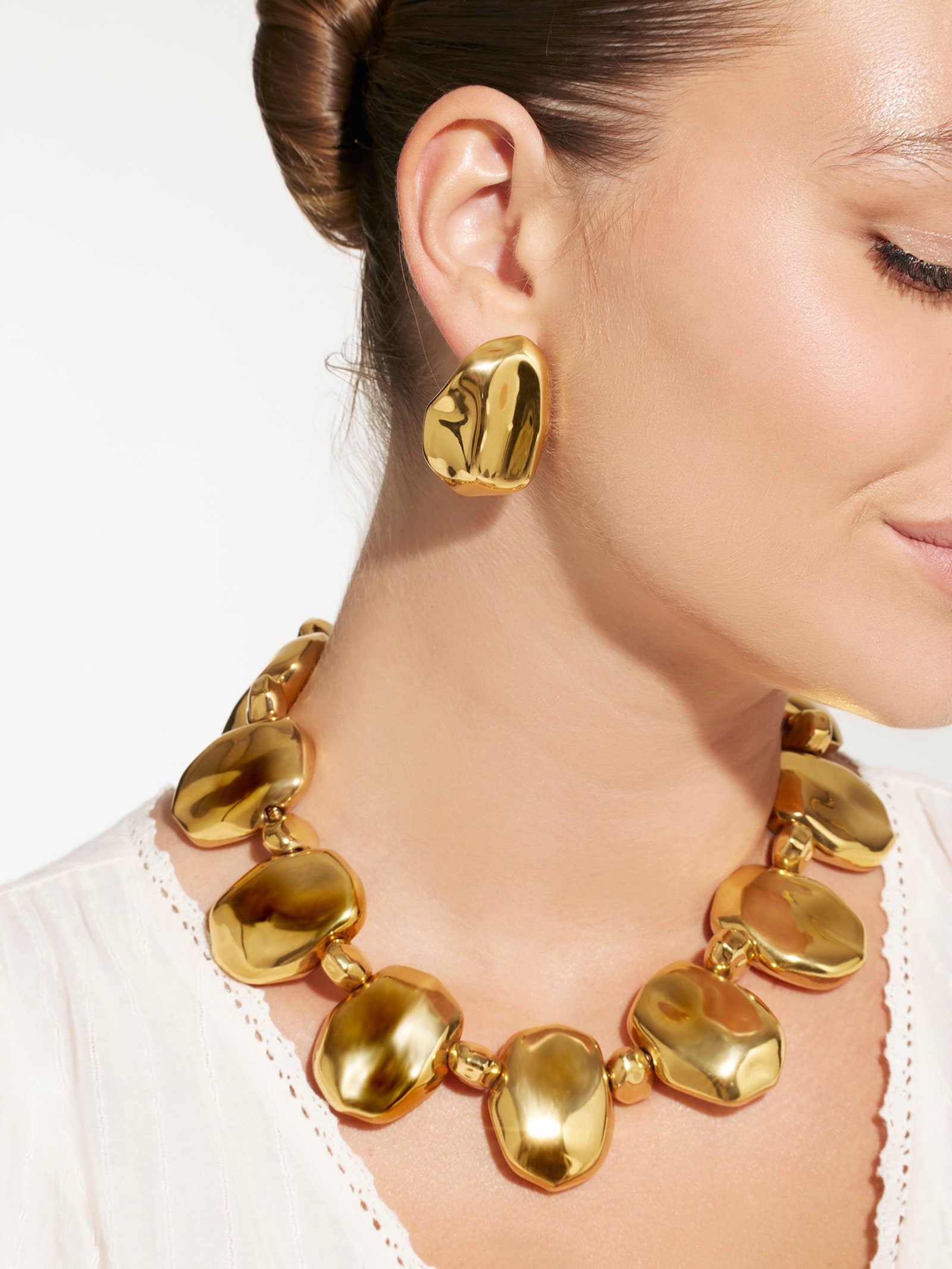 Guess Marciano Oorbellen Majestic in goud