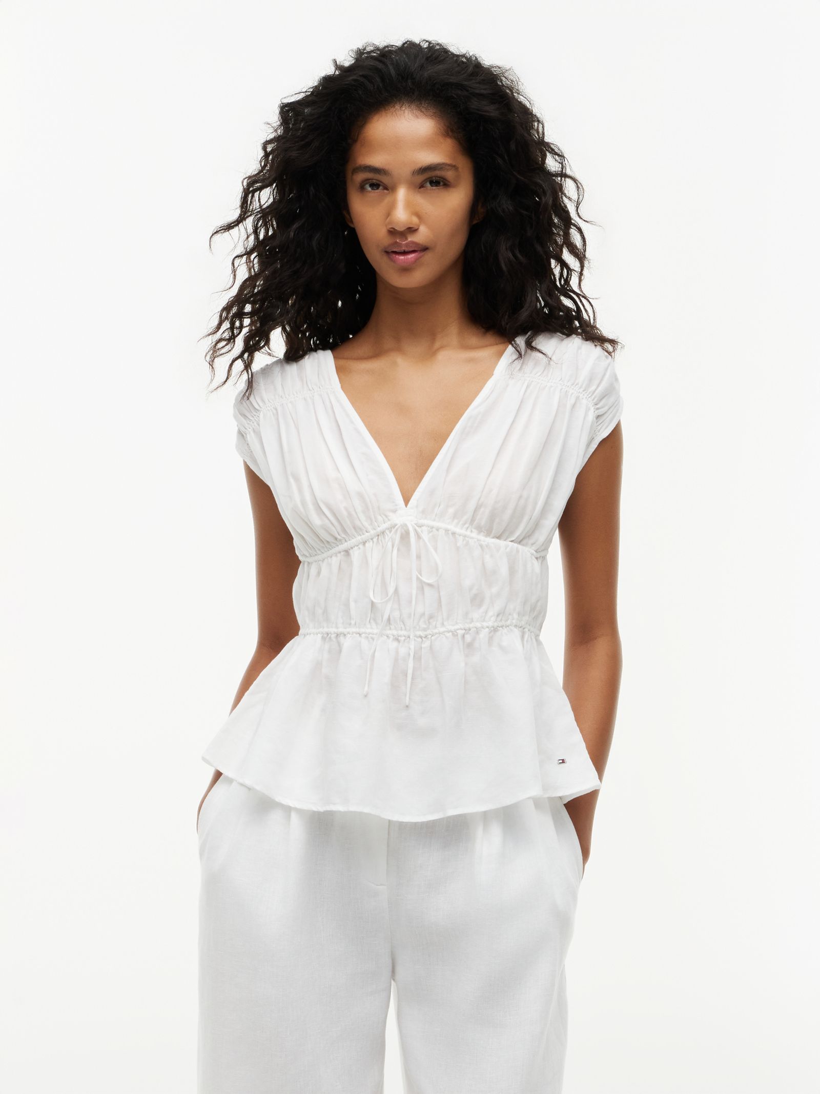 Tommy Hilfiger Regular fit mouwloze gesmokte blouse met linnen in wit