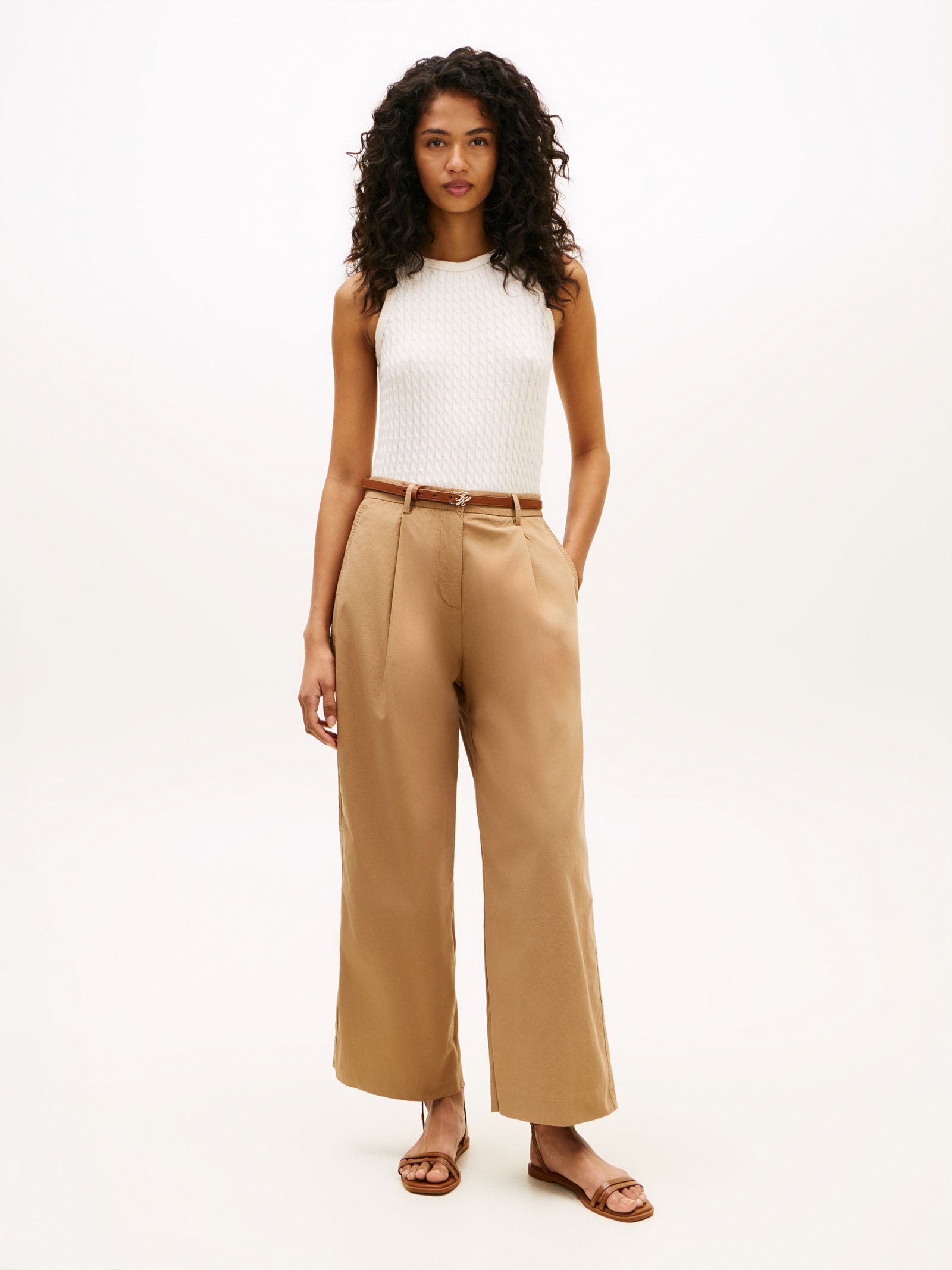 Tommy Hilfiger Broek met wassing en wijde fit in bruin
