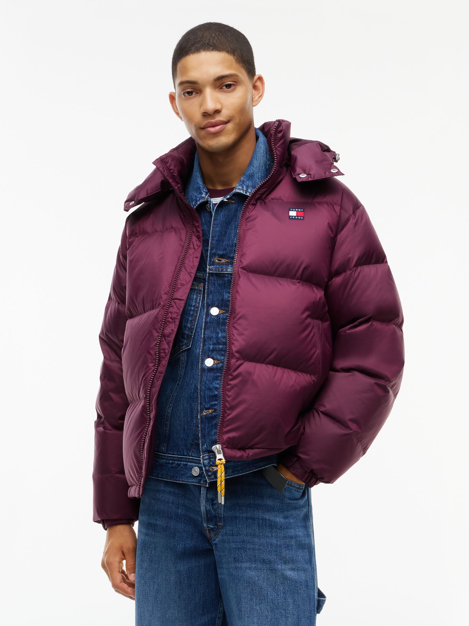 Tommy Jeans Alaska Pufferjack van ripstop met dons en capuchon in paars