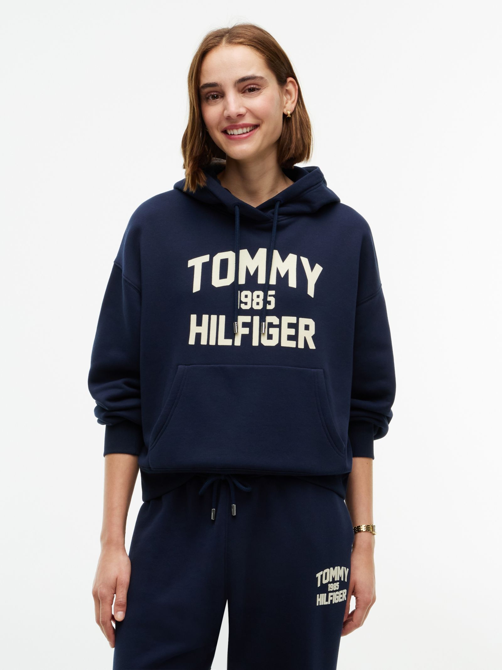 Tommy Hilfiger Relaxed Fleece Hoodie met Flocked Varsity Logo in marine