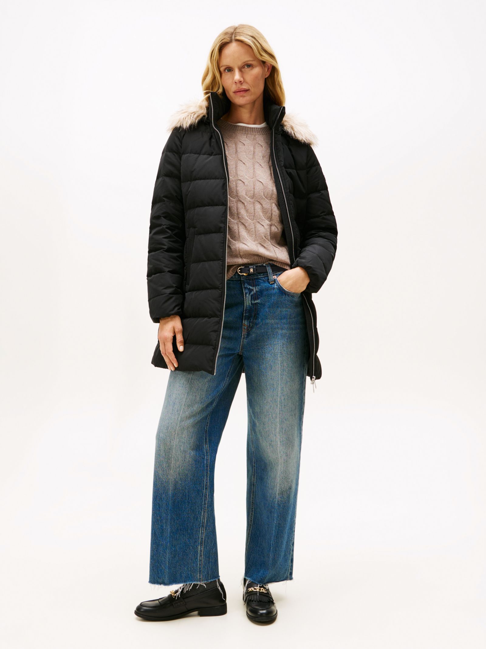 Tommy Hilfiger Pufferjas Met Donsvulling En Capuchon in zwart