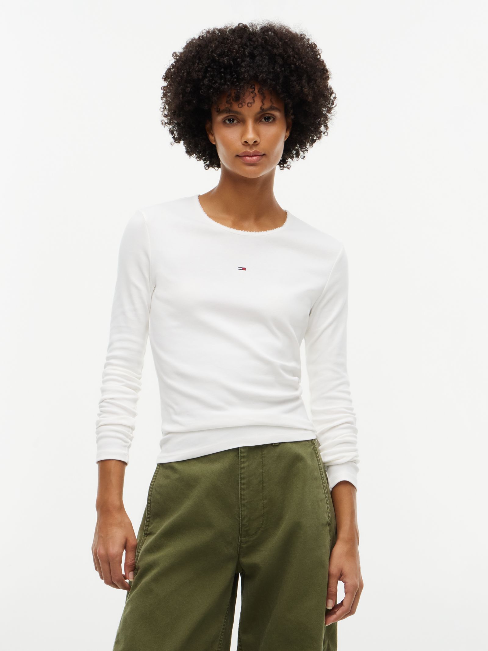 Tommy Jeans Slim fit longsleeve T-shirt met picot rand in wit