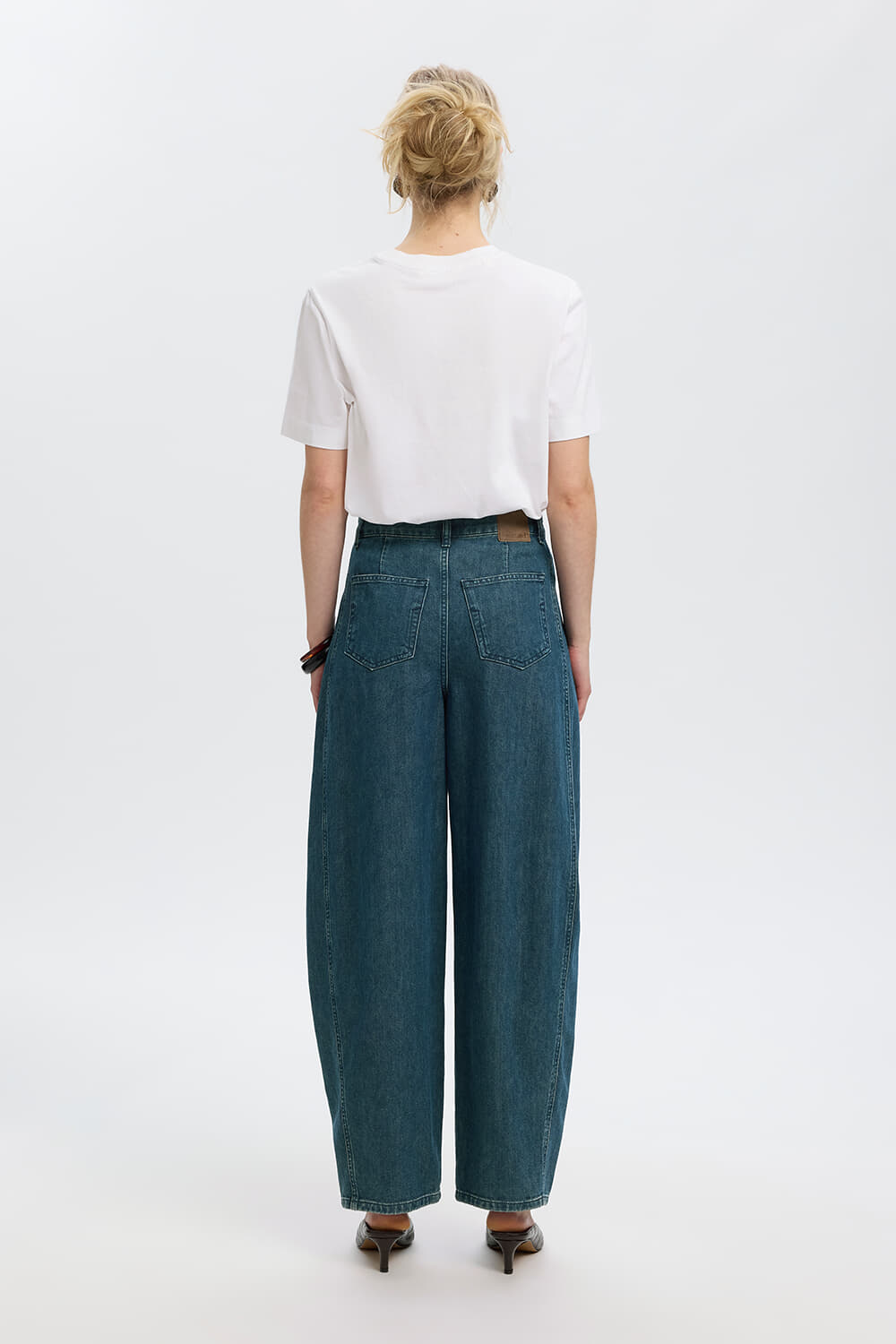 Selected Femme Jeans Bella Barrel Relaxed Fit Jeans dames