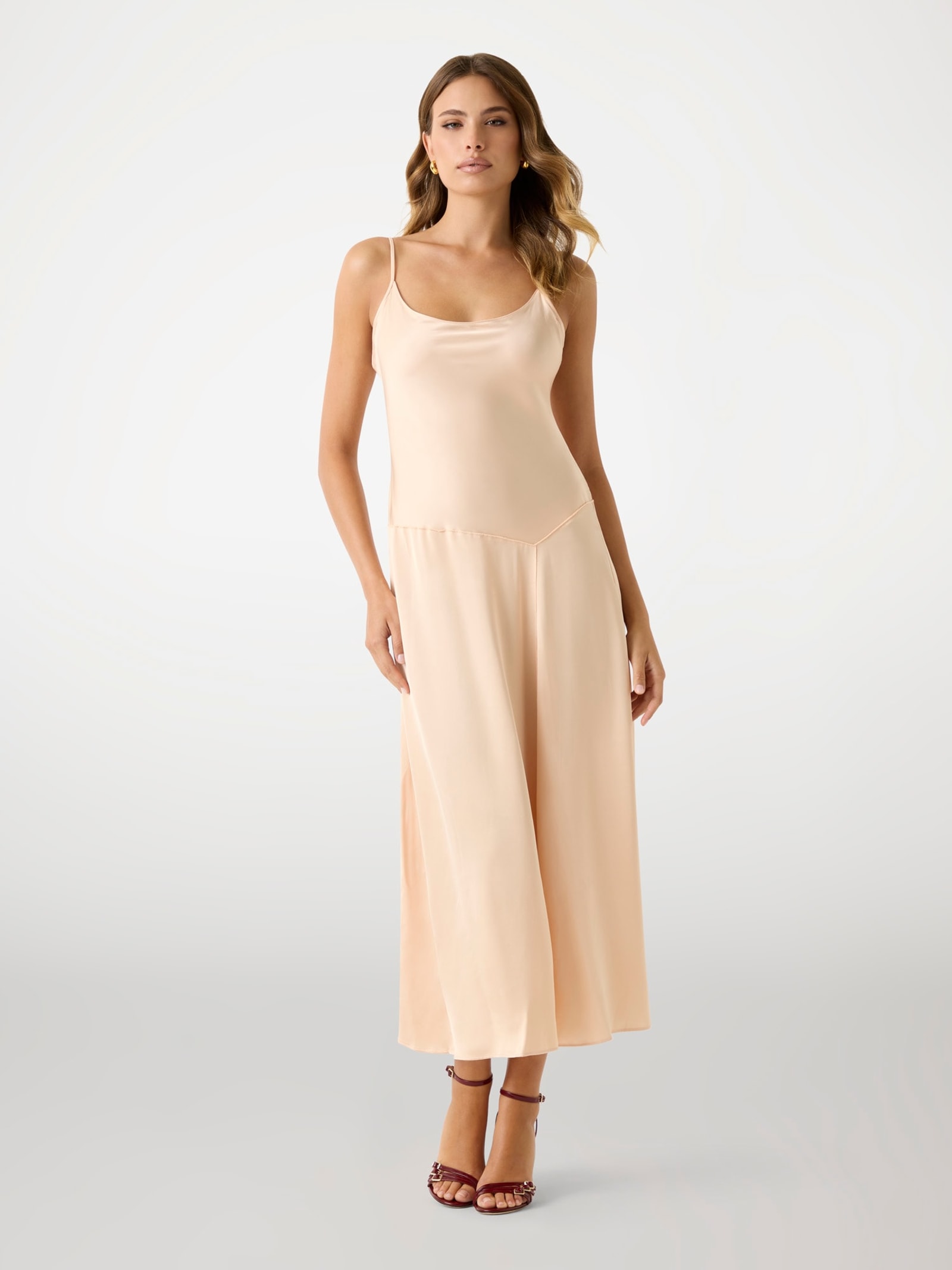 Guess Fit And Flare Lange Jurk in beige