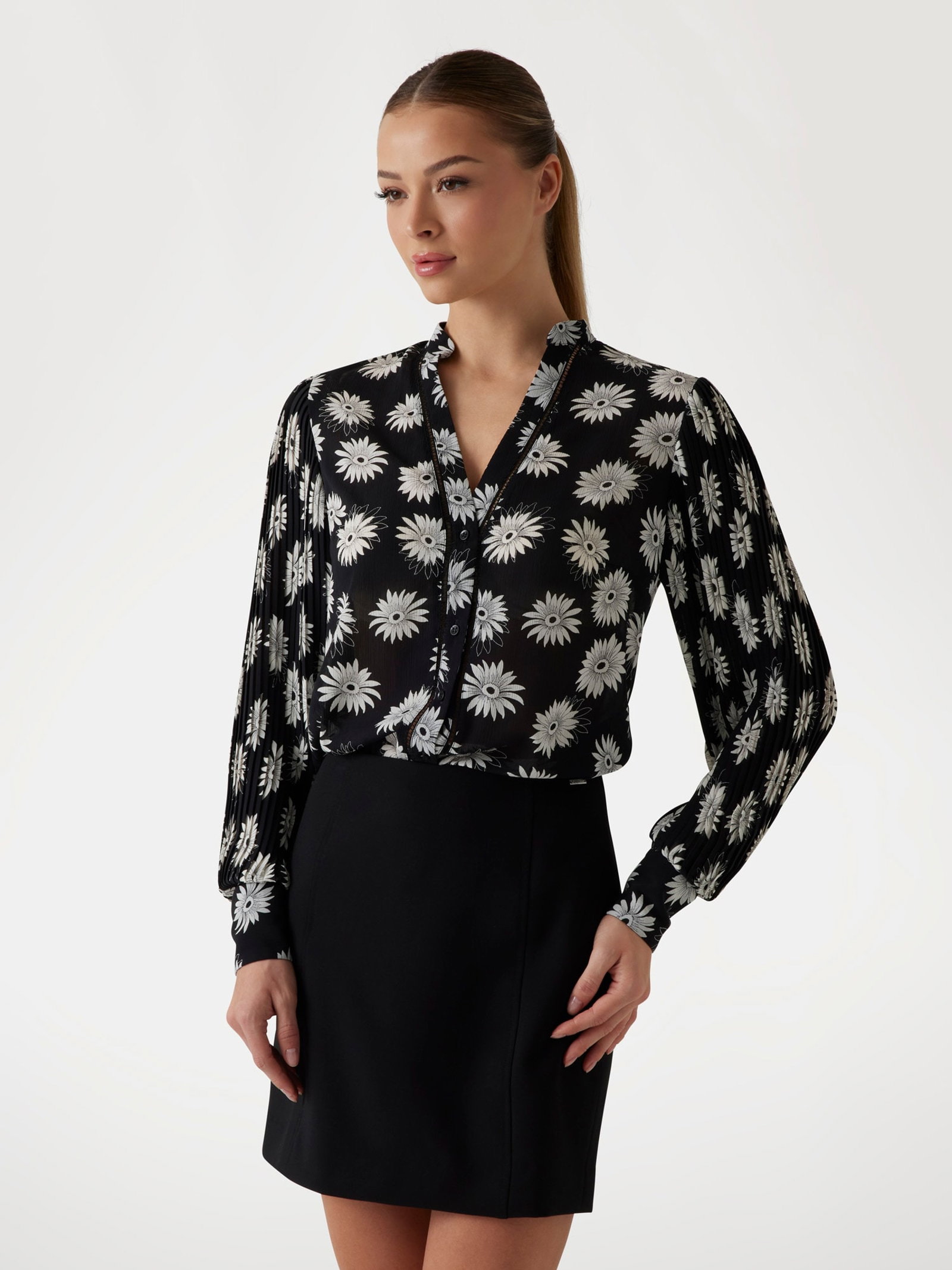 Guess Geprinte Georgette-Blouse in zwart