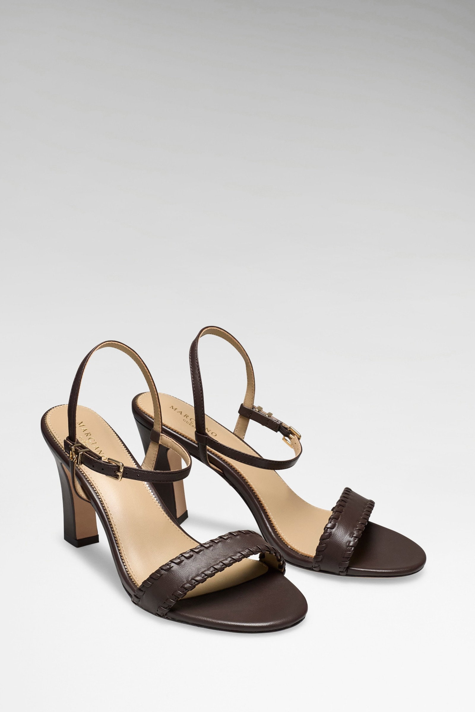 Guess Marciano Sandalen Van Echt Leer in bruin