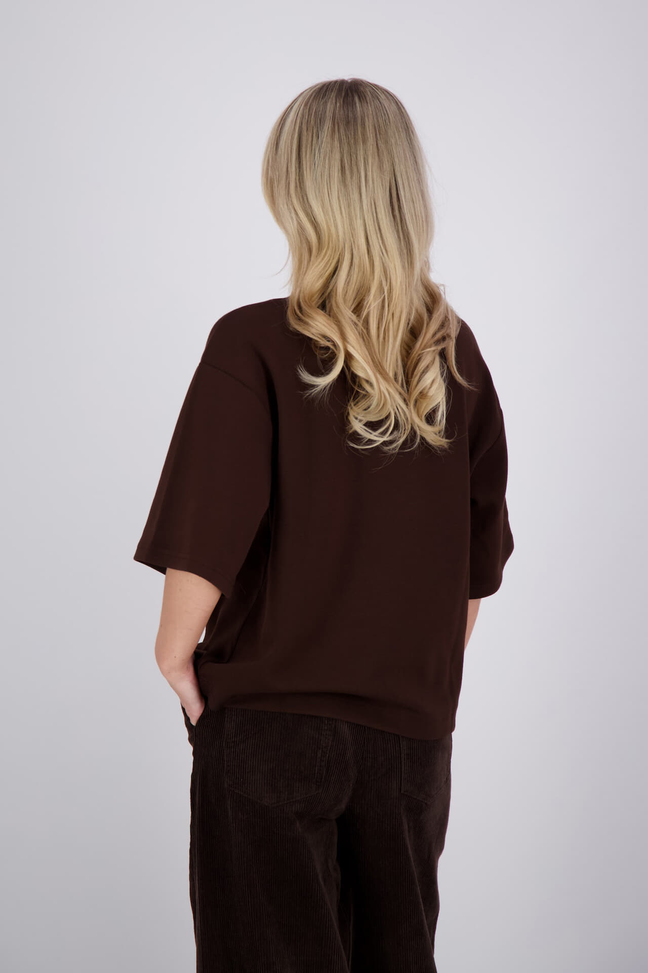Tooday T-shirt Azra Boxy Bruin dames