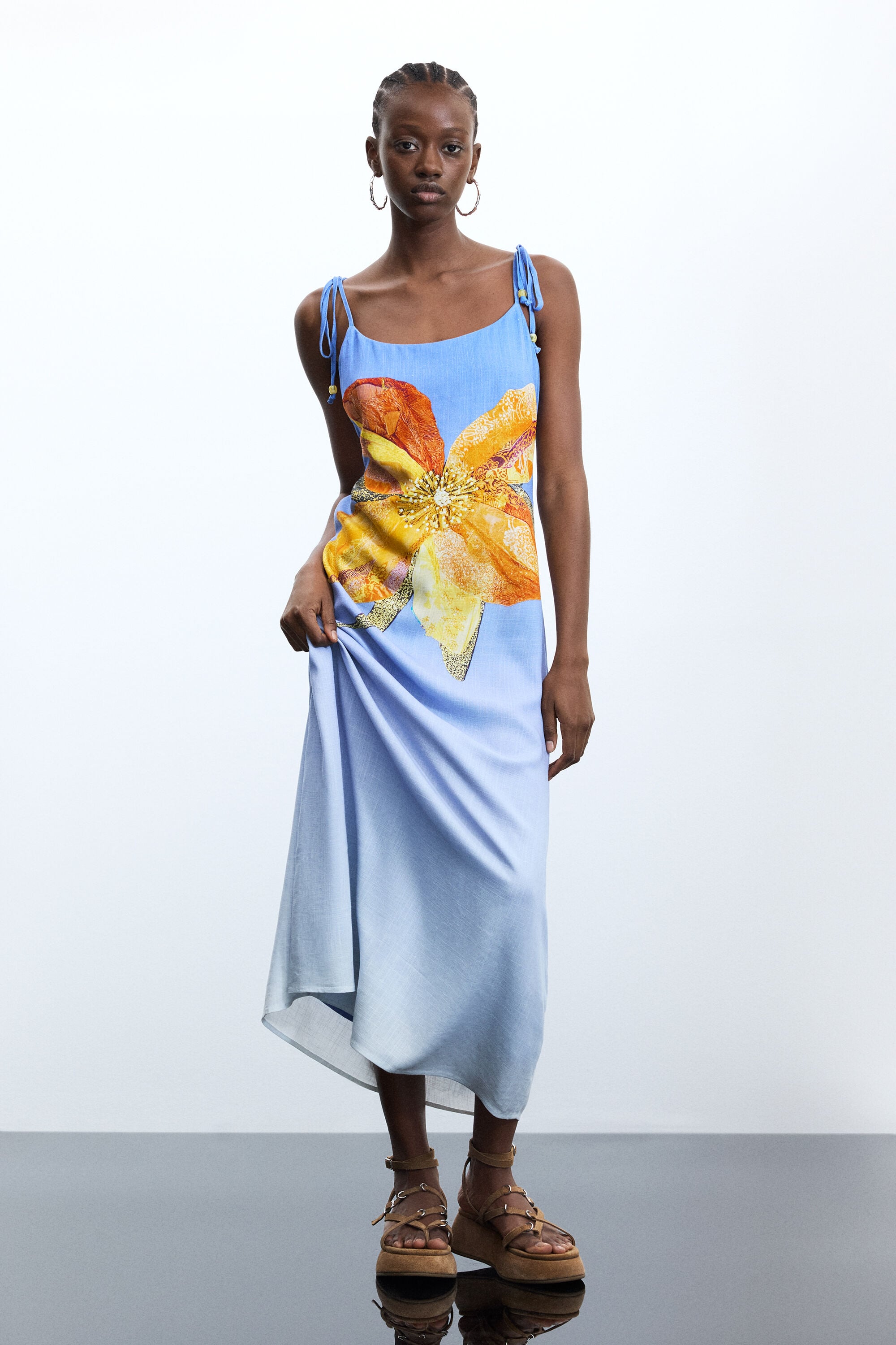 Desigual Lange bedrukte jurk in blauw