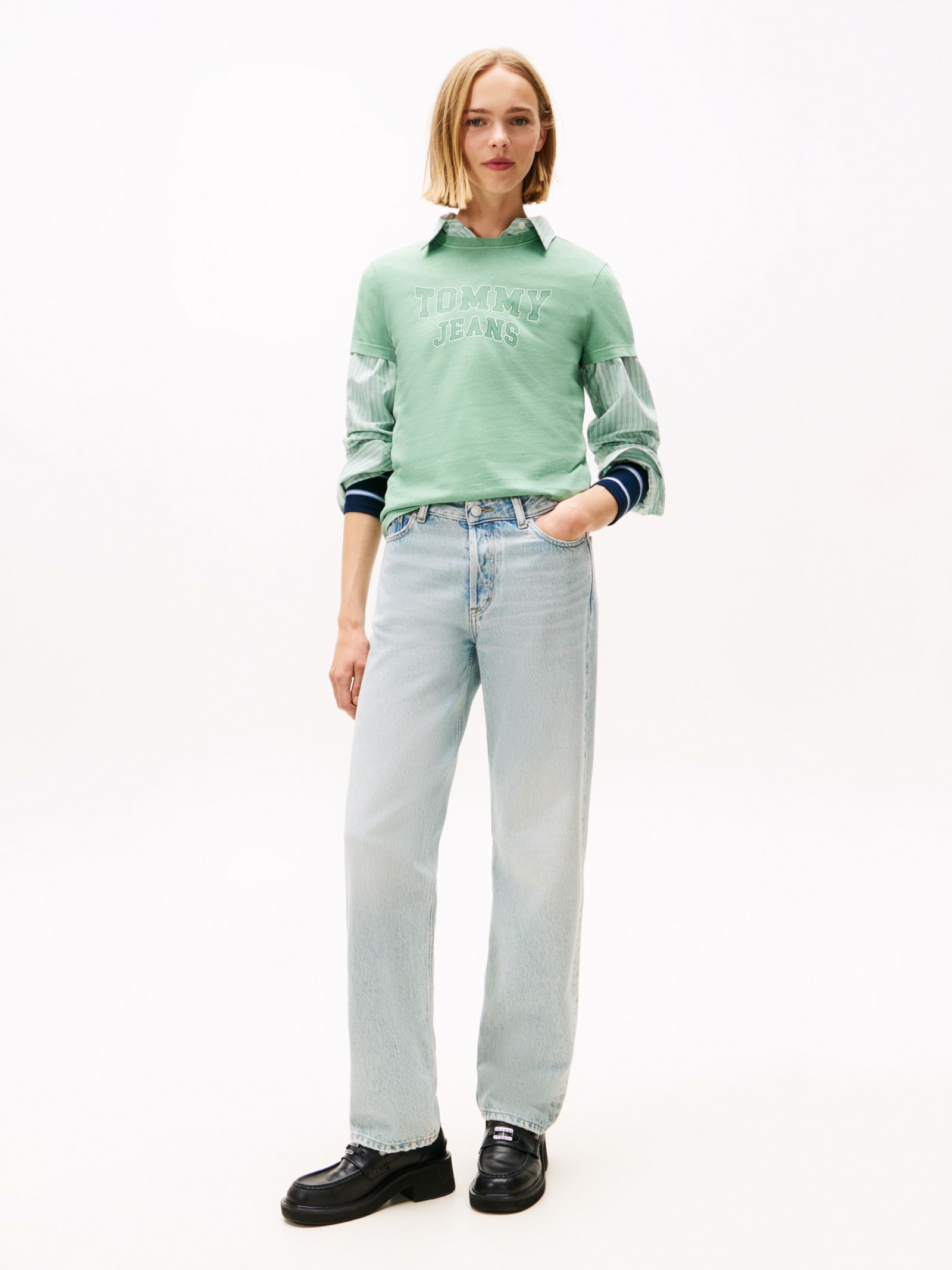 Tommy Jeans medium rise slim straight jeans in blauw