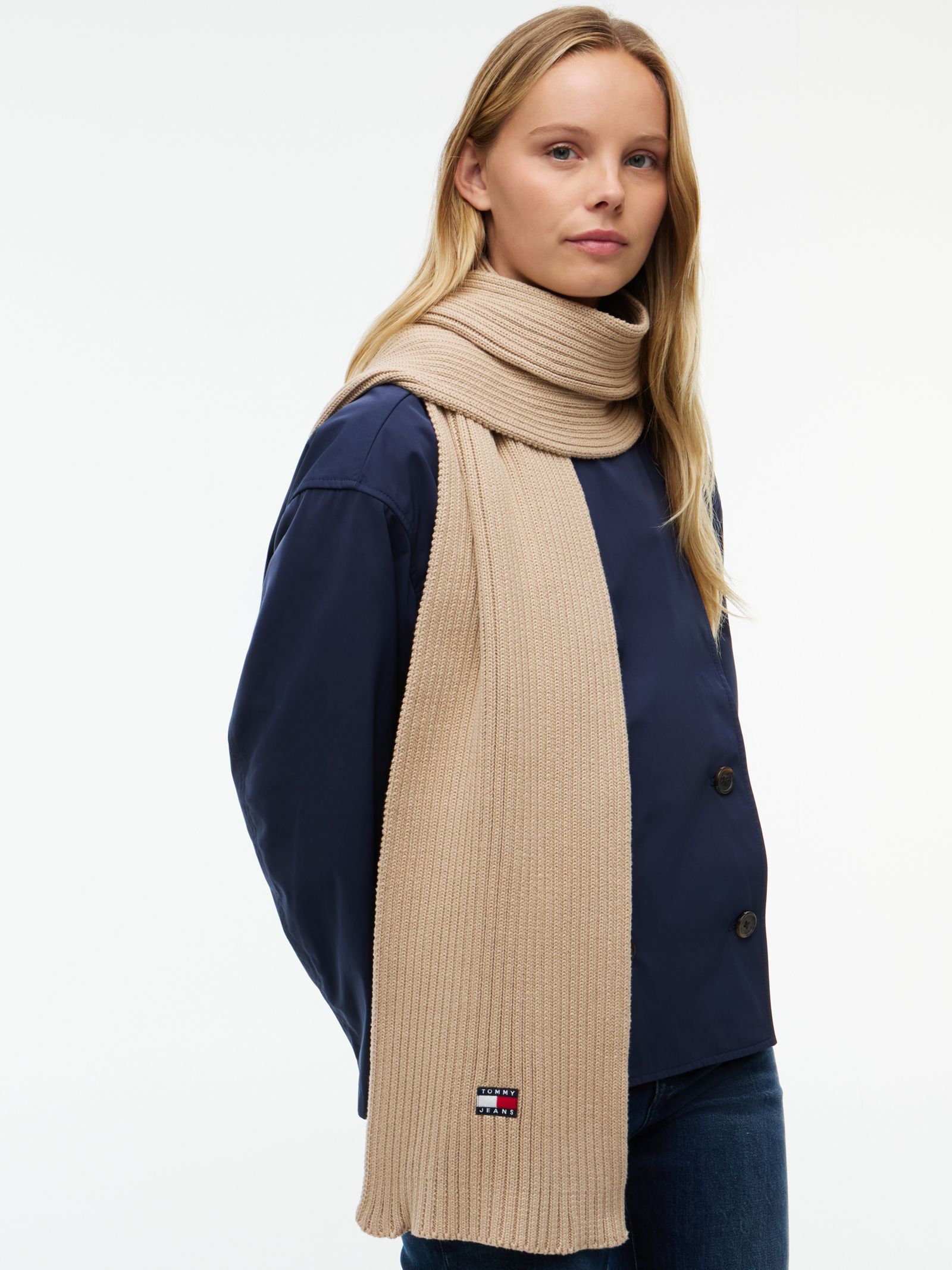 Tommy Jeans Heritage ribgebreide sjaal met logo for women in beige