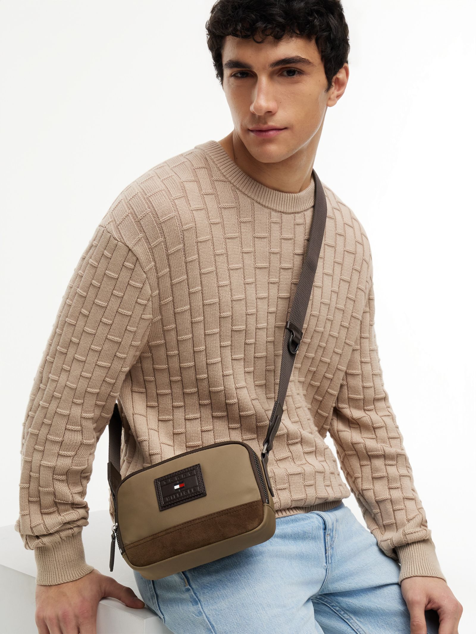 Tommy Hilfiger Heritage Colour Blocked Crossbodytas in beige