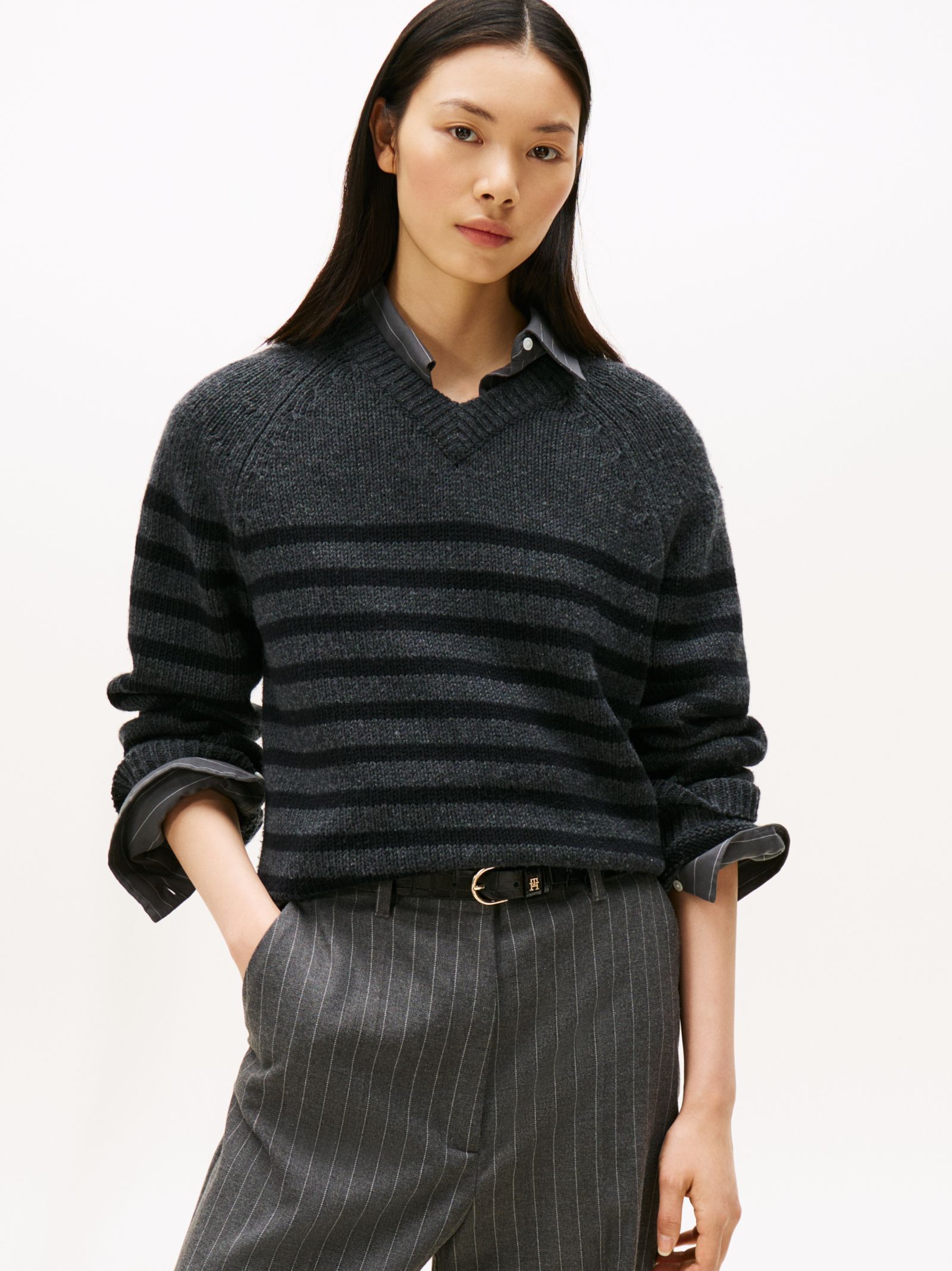 Tommy Hilfiger Relaxed fit trui met V hals en kasjmier