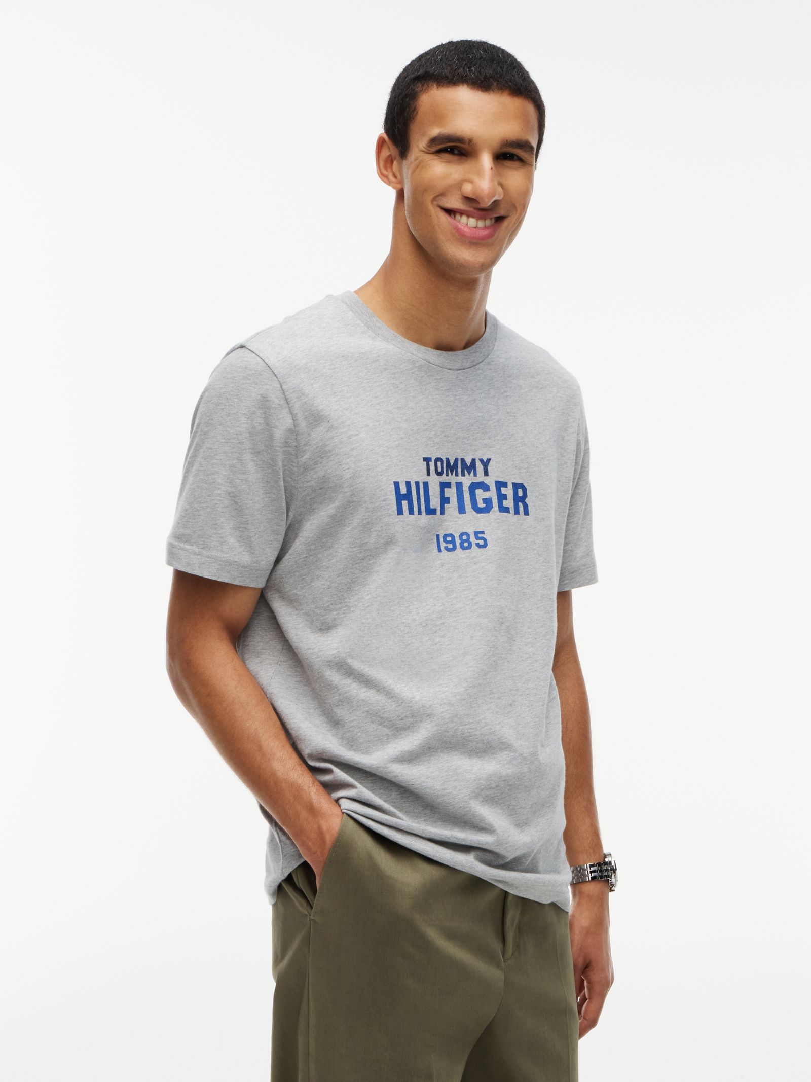 Tommy Hilfiger Jersey T-shirt met ronde hals en contrasterend logo in grijs