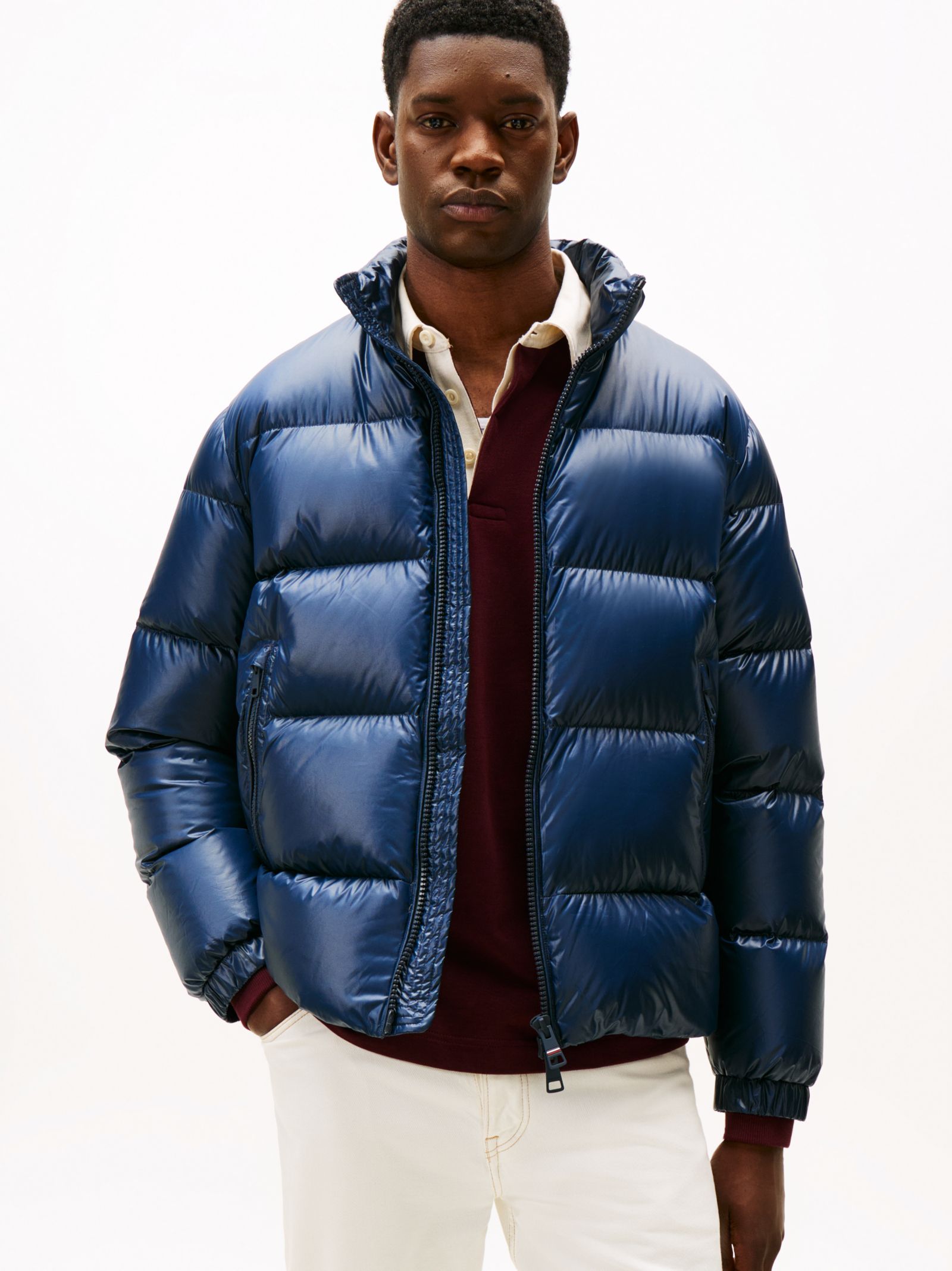 Tommy Hilfiger Glanzend waterafstotend pufferjack met dons in blauw