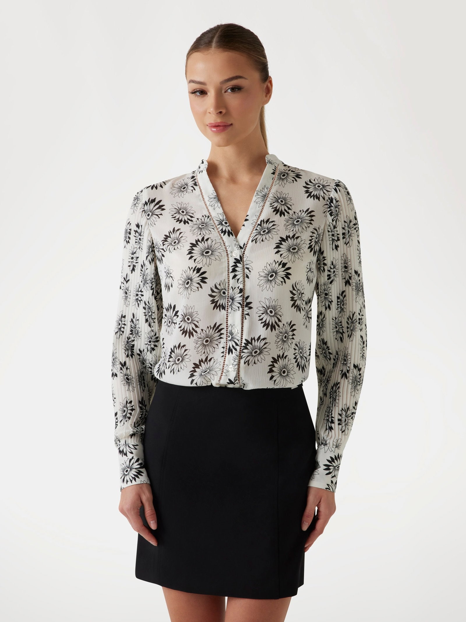 Guess Geprinte Georgette-Blouse in wit
