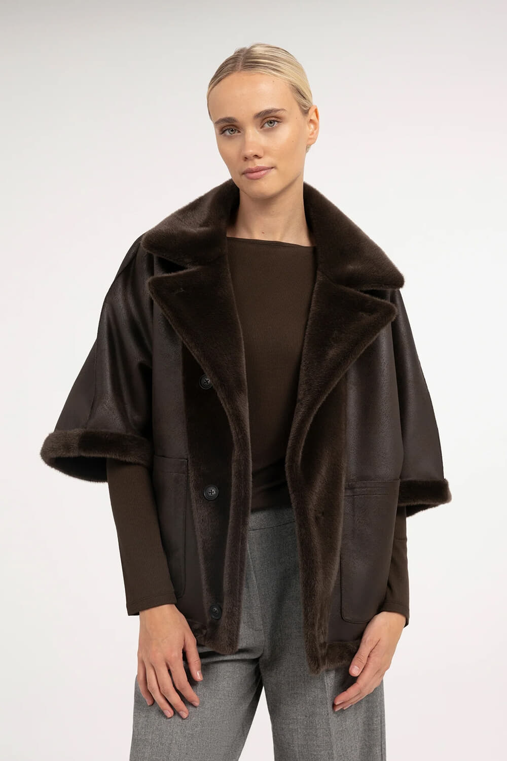Yaya Jas Oversized Omkeerbare van Imitatiebont Bruin dames
