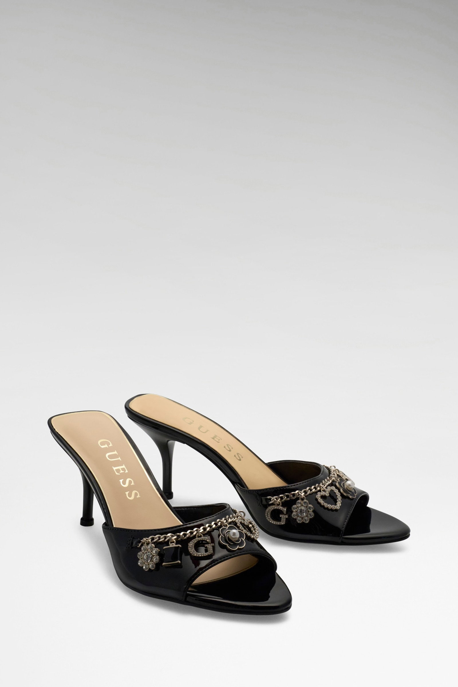 Guess Vanesy Logo Ketting Sandalen in zwart