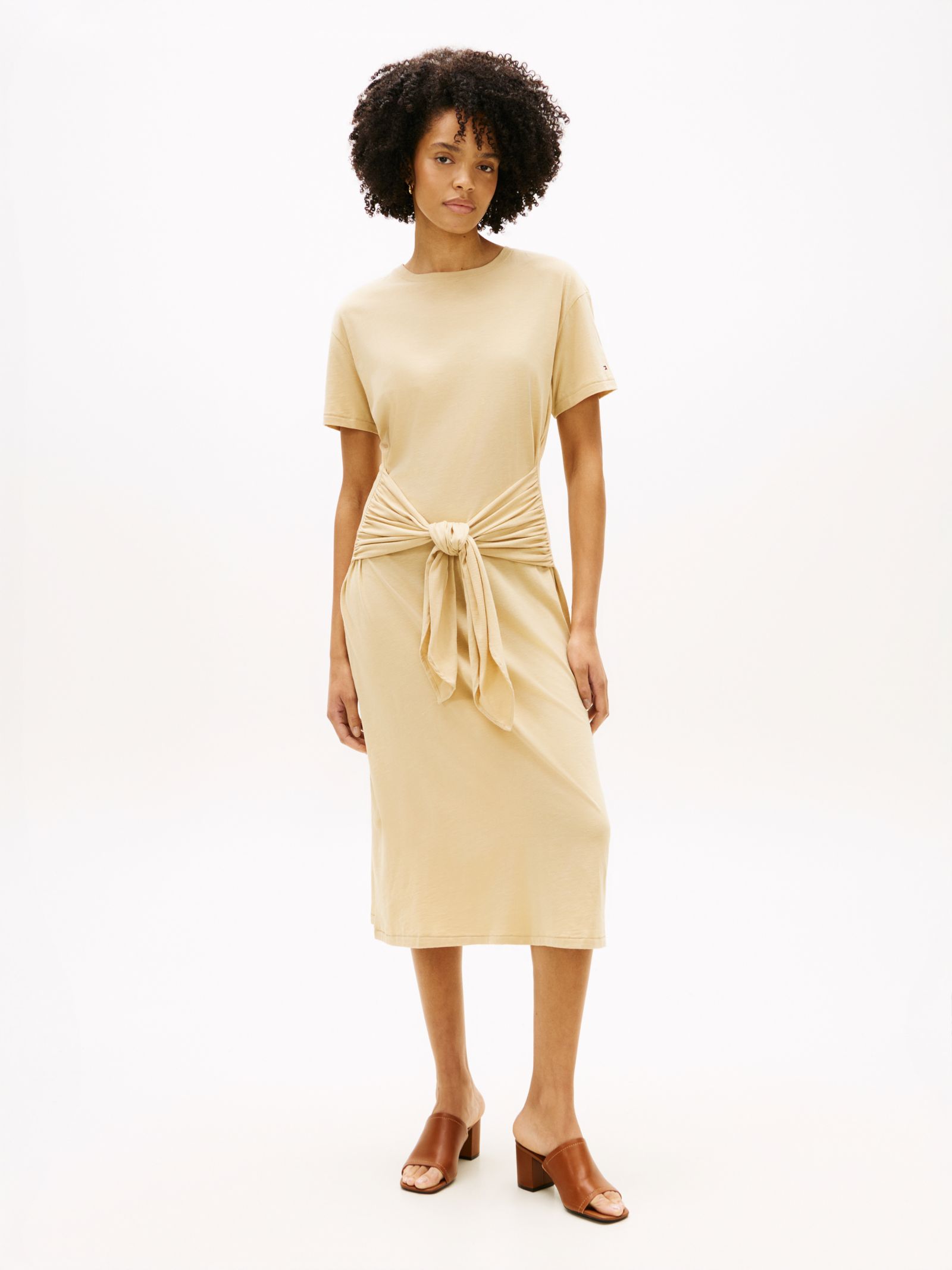 Tommy Hilfiger Relaxed midi T-shirtjurk met geknoopte taille in beige