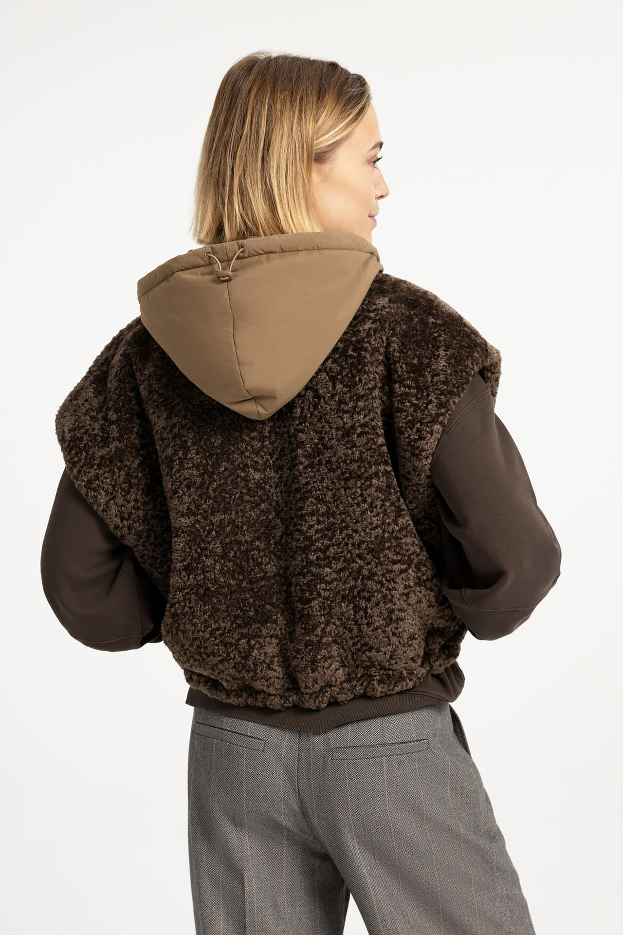 Yaya Bodywarmer Omkeerbare Imitatie Bont Bruin dames