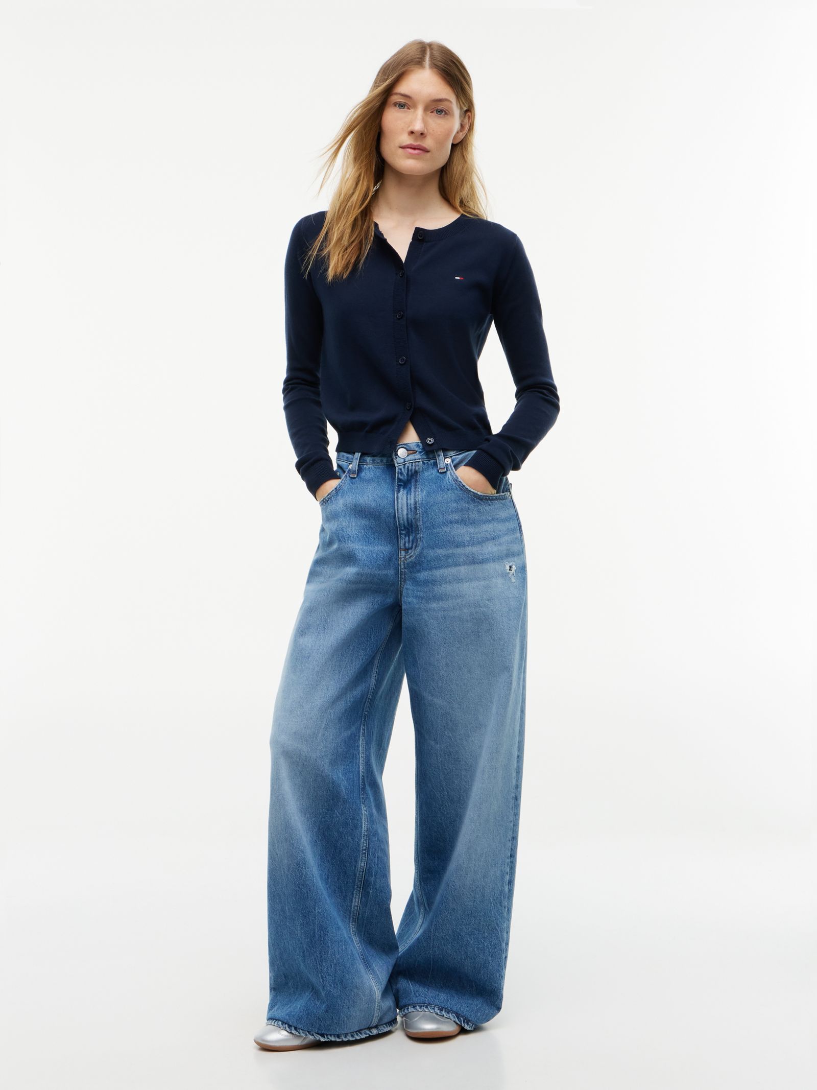 Tommy Jeans Charlie medium rise loose distressed jeans