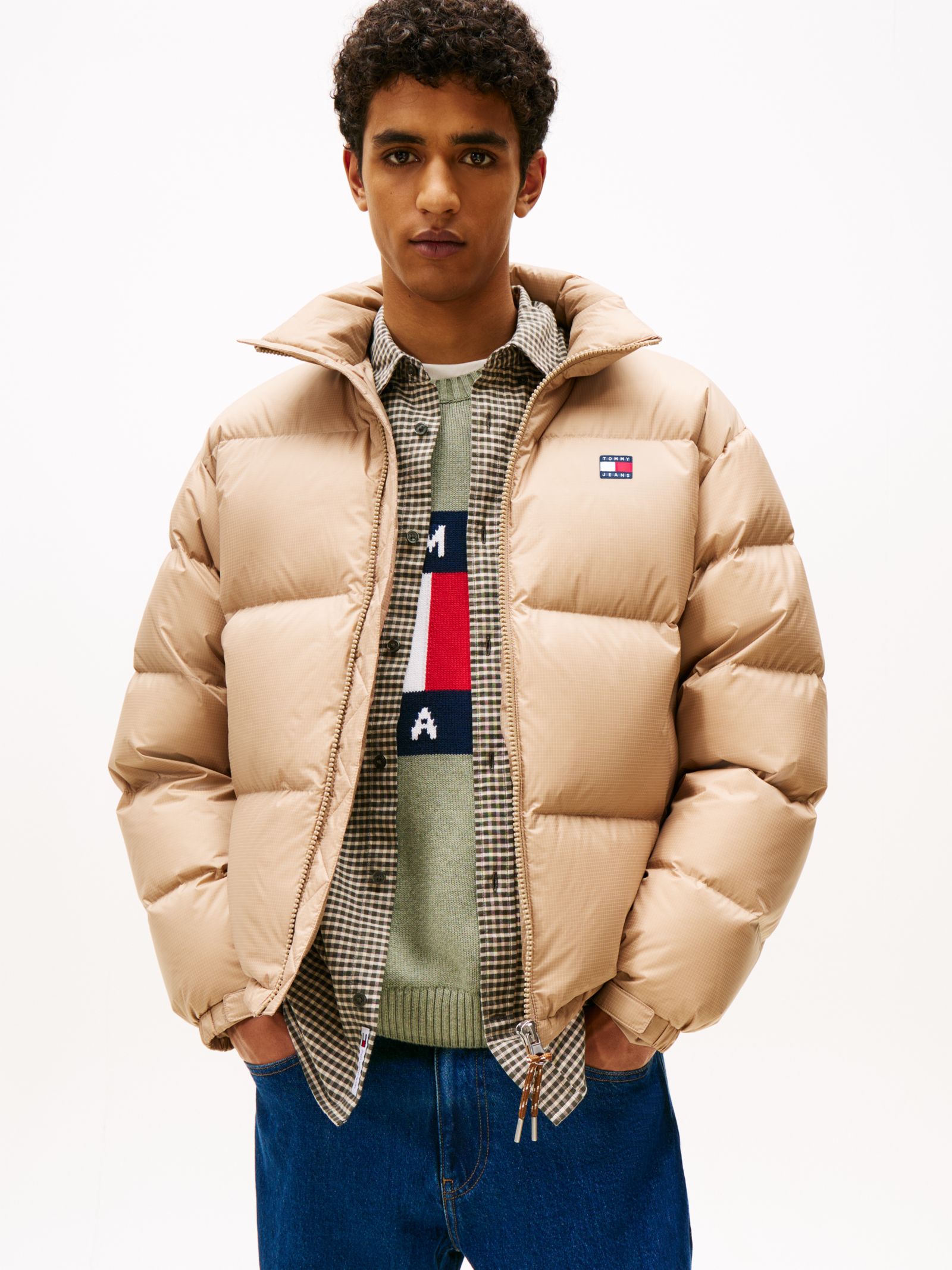 Tommy Jeans Alaska Pufferjack van Ripstop met Dons en Capuchon in beige