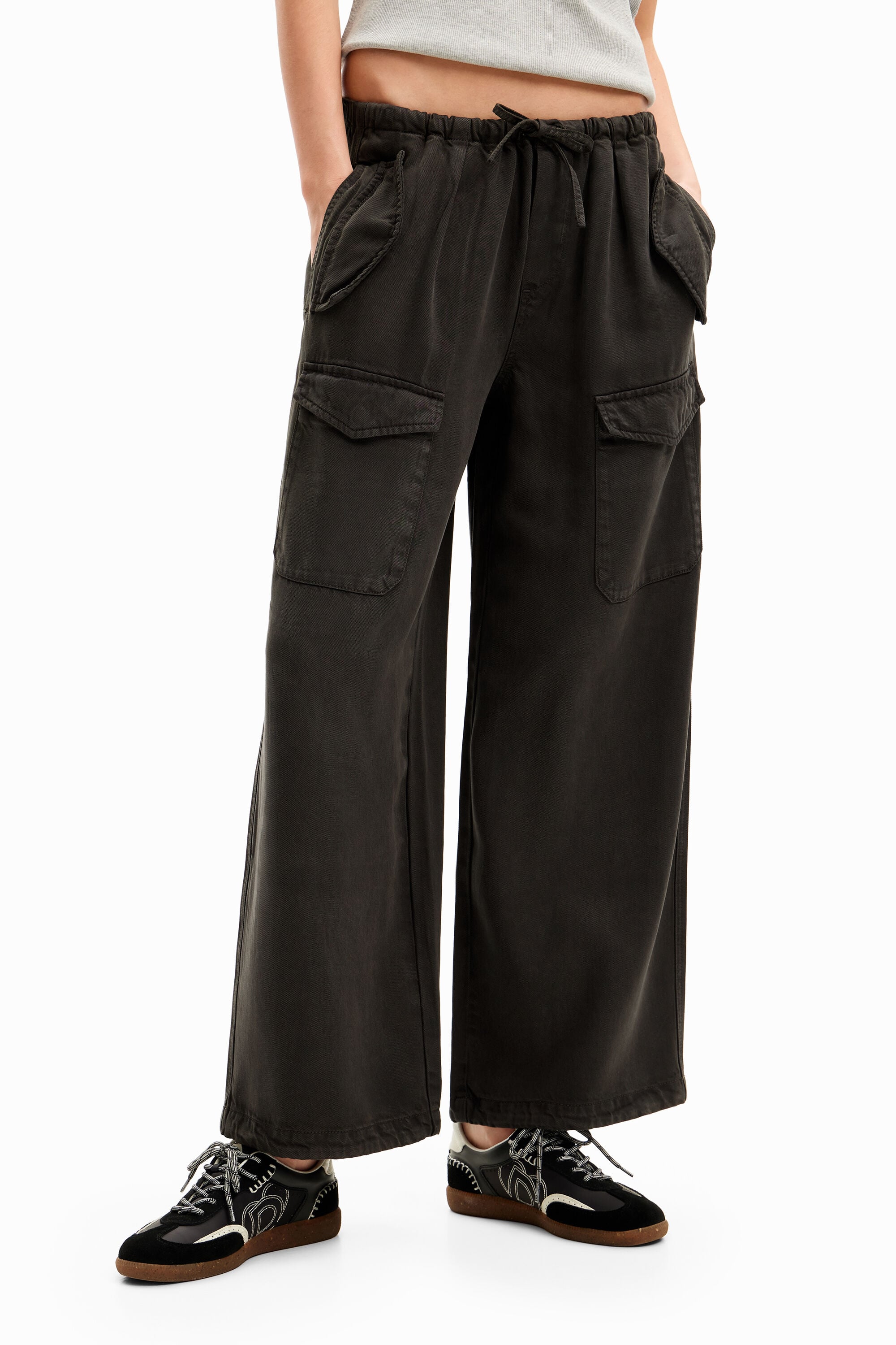 Desigual Wide leg cargobroek in zwart
