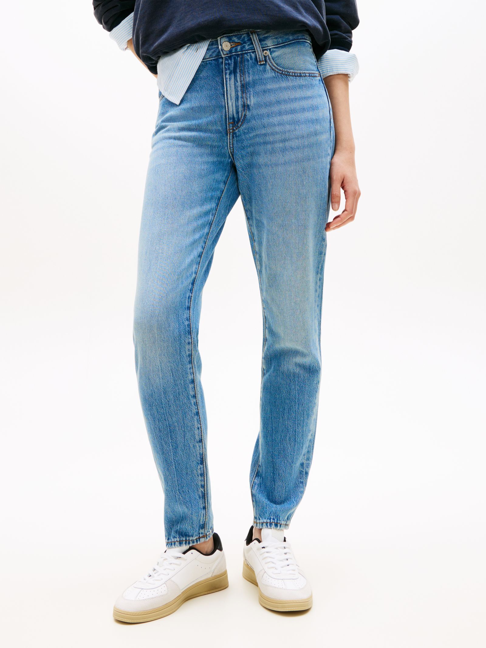 Tommy Jeans Lucy Medium Rise Slim Jeans met Whiskers