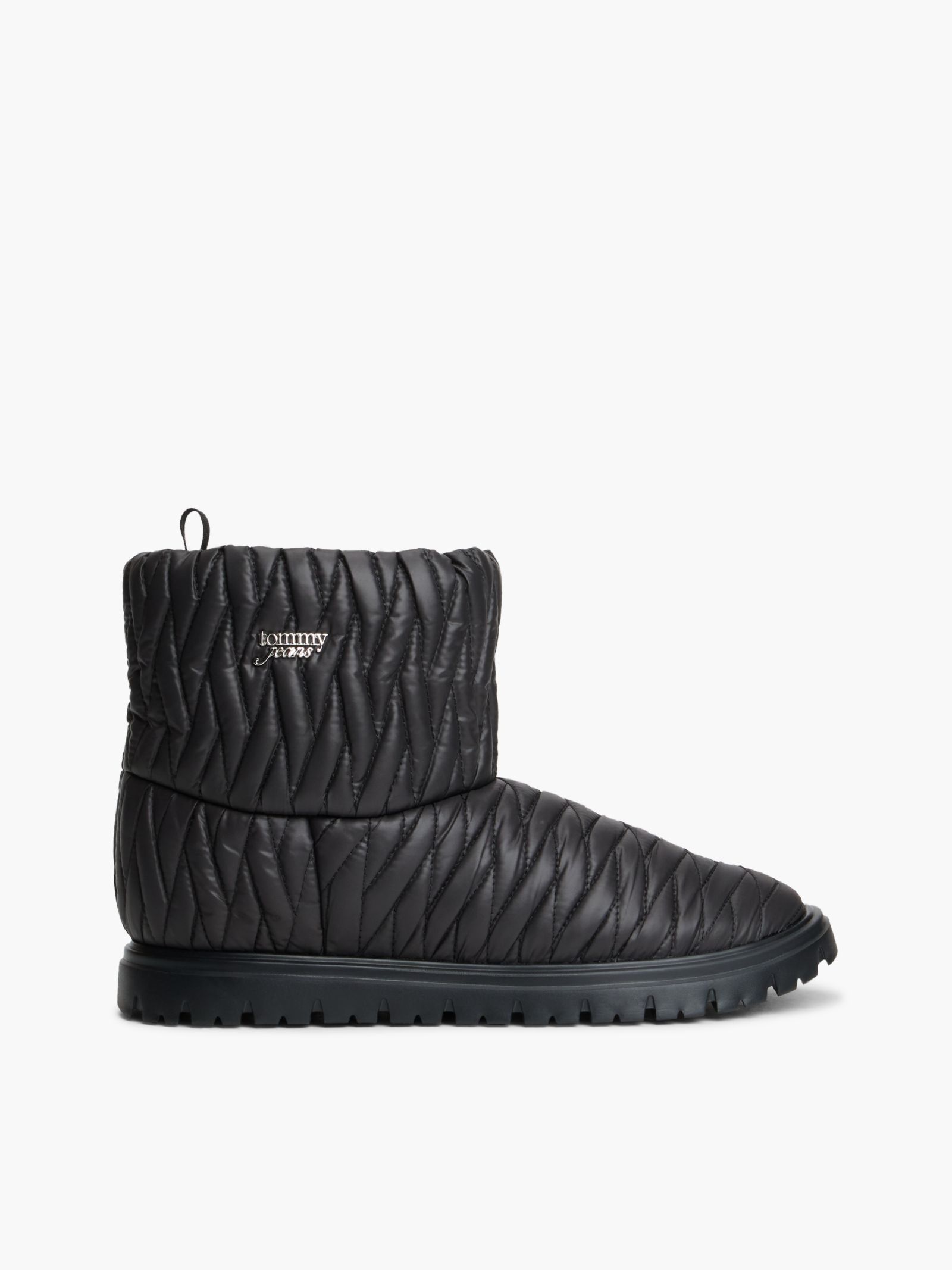 Tommy Jeans quilted snowboot met warme voering in zwart