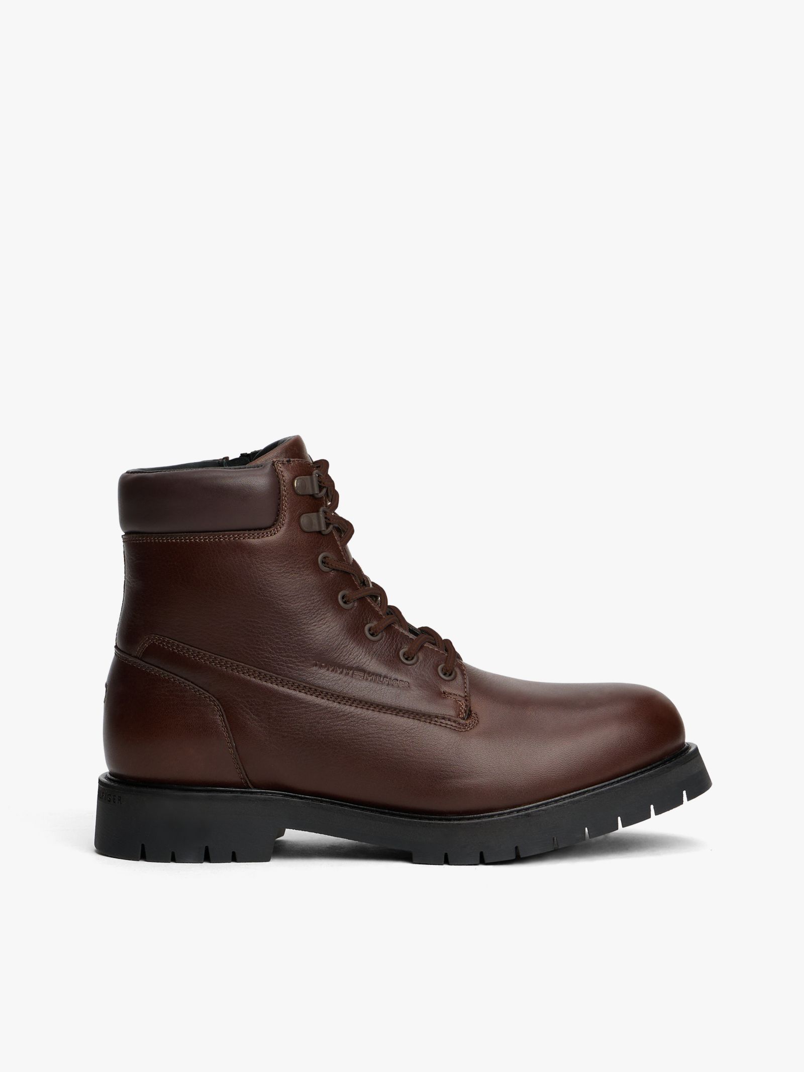 Tommy Hilfiger Leren veterboots met profielzool in bruin