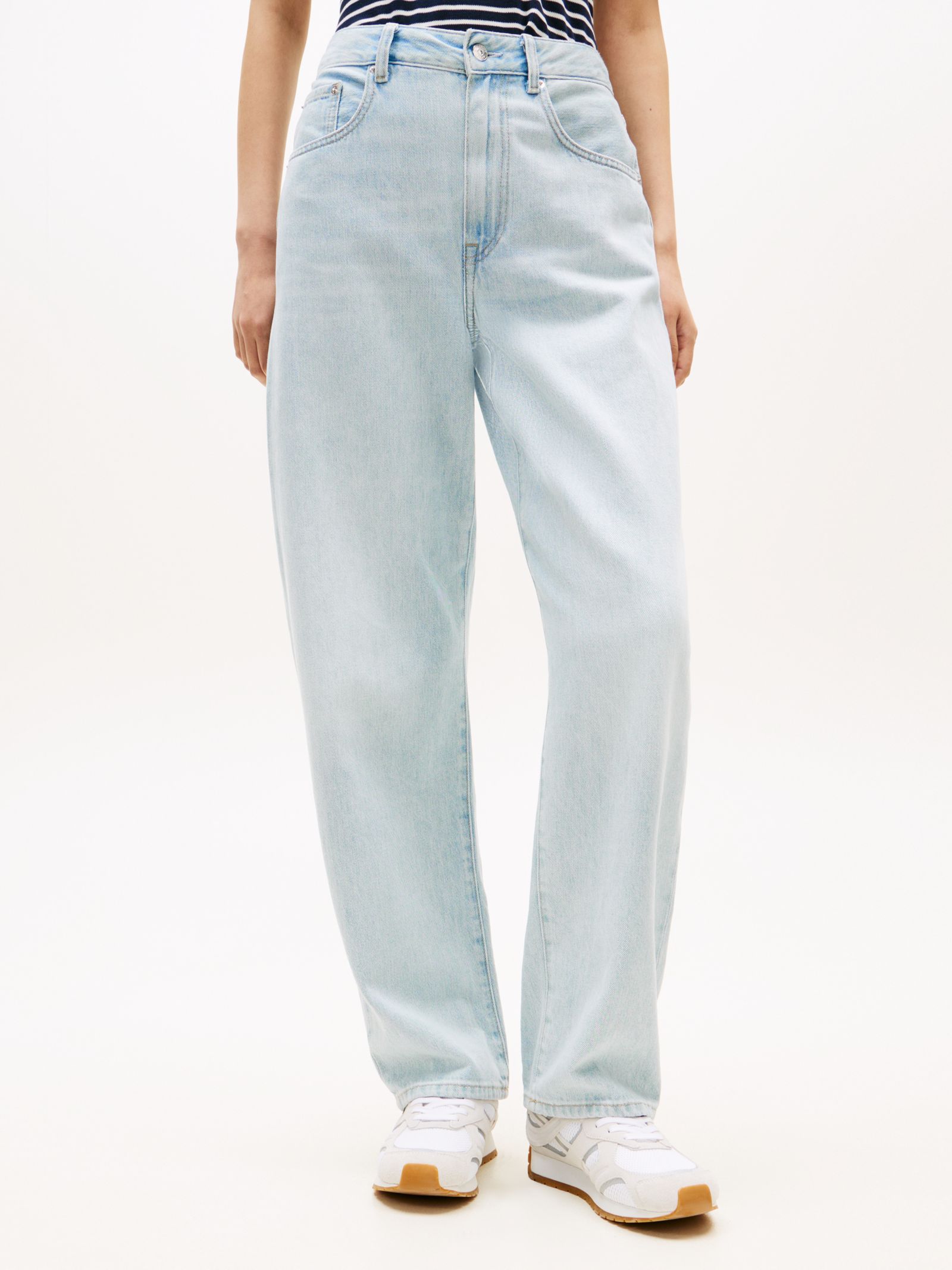Tommy Hilfiger medium rise tapered barrel jeans in blauw