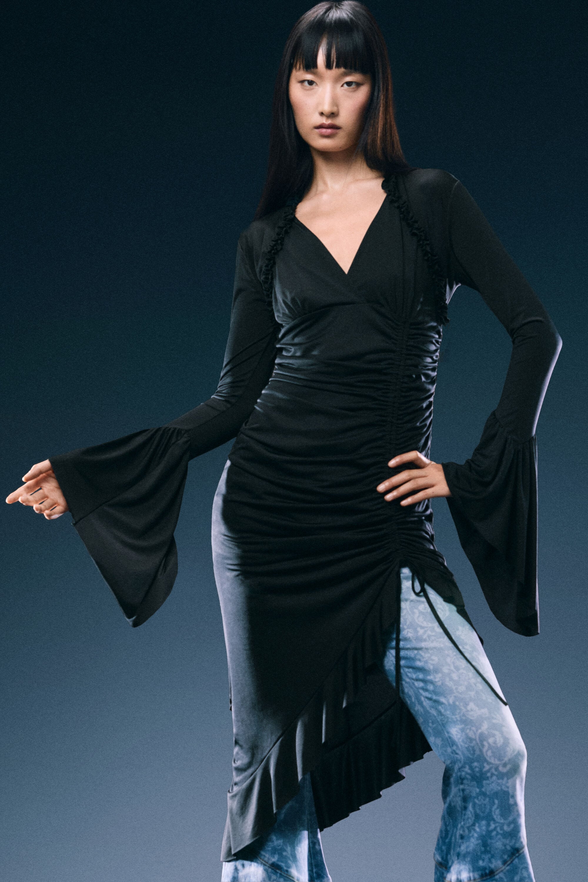 Desigual asymmetrische jurk met klokmouwen