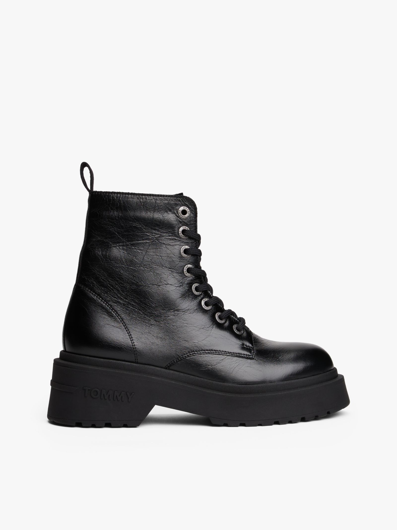 Tommy Jeans Halfhoge glanzend leren laars met profielzool