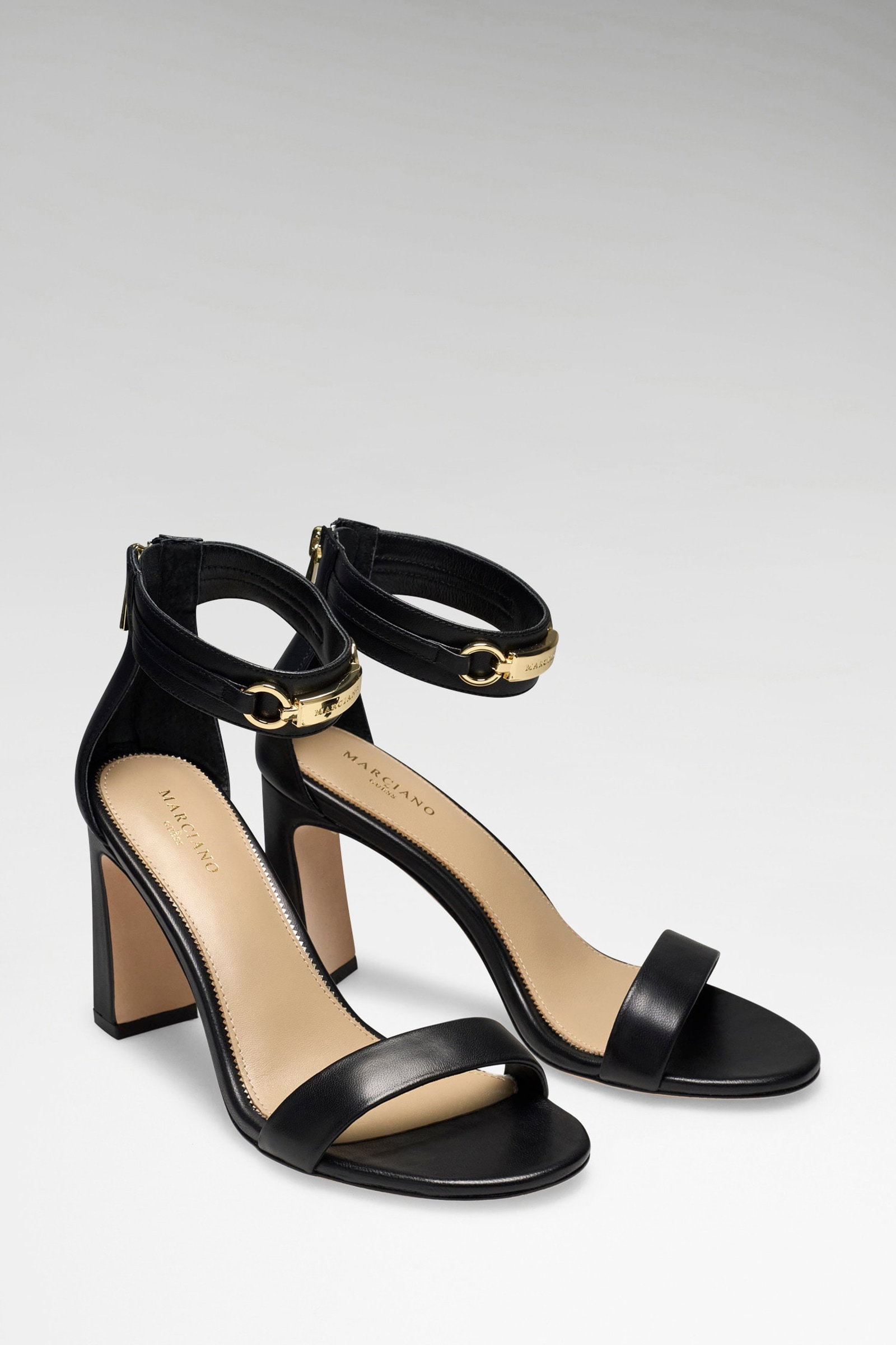 Guess Marciano Sandalen Van Echt Leer in zwart