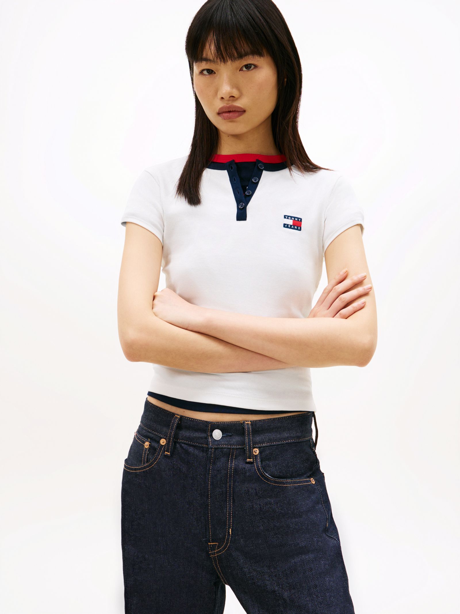 Tommy Jeans Slim fit geribd henley shirt met badge