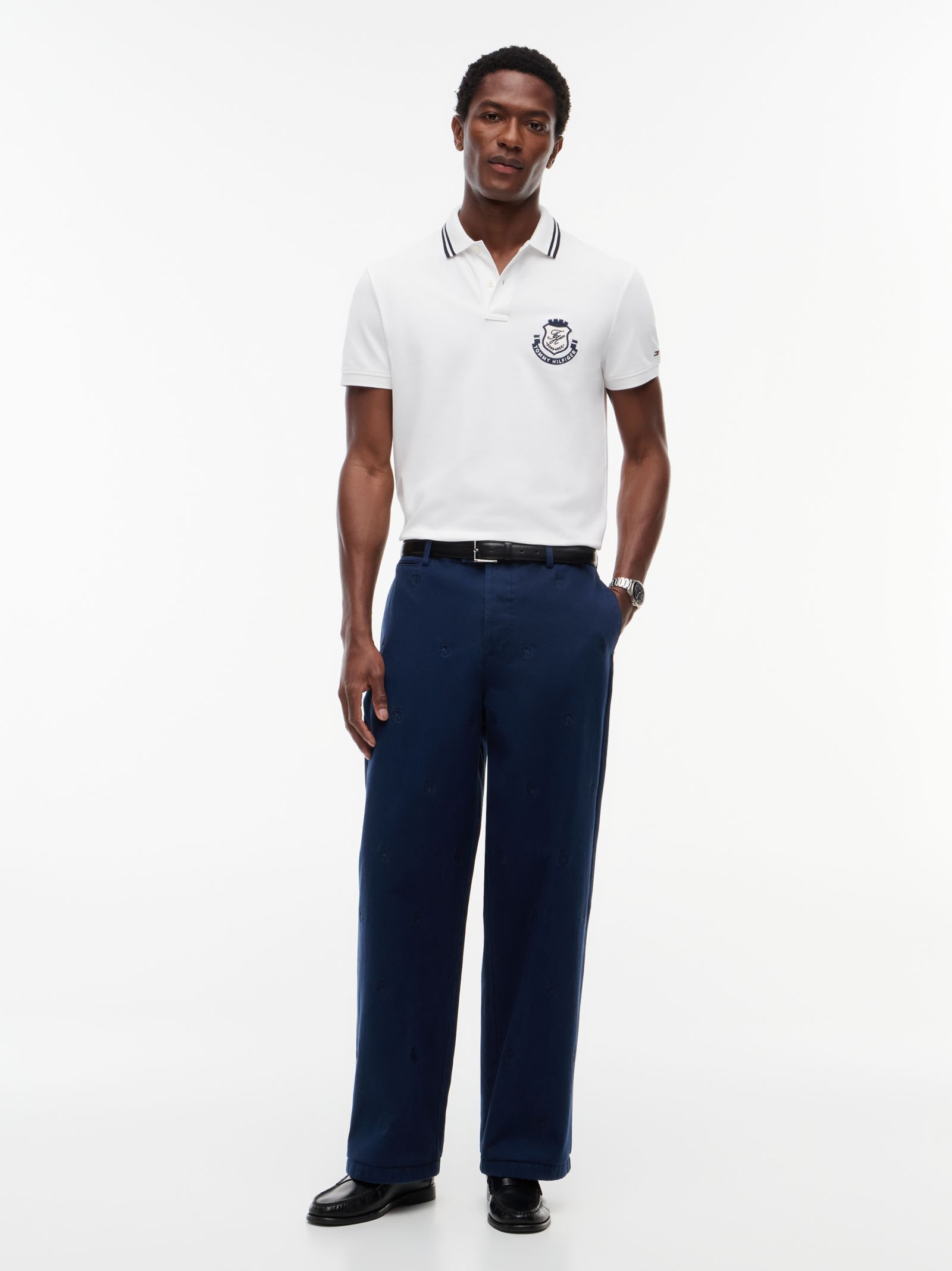 Tommy Hilfiger loose fit twill chino met geborduurd embleem