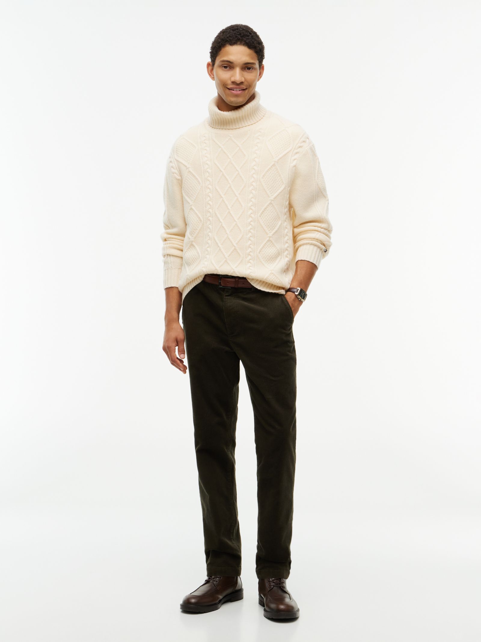 Tommy Hilfiger Denton Slim Straight Chino van fijne corduroy in bruin