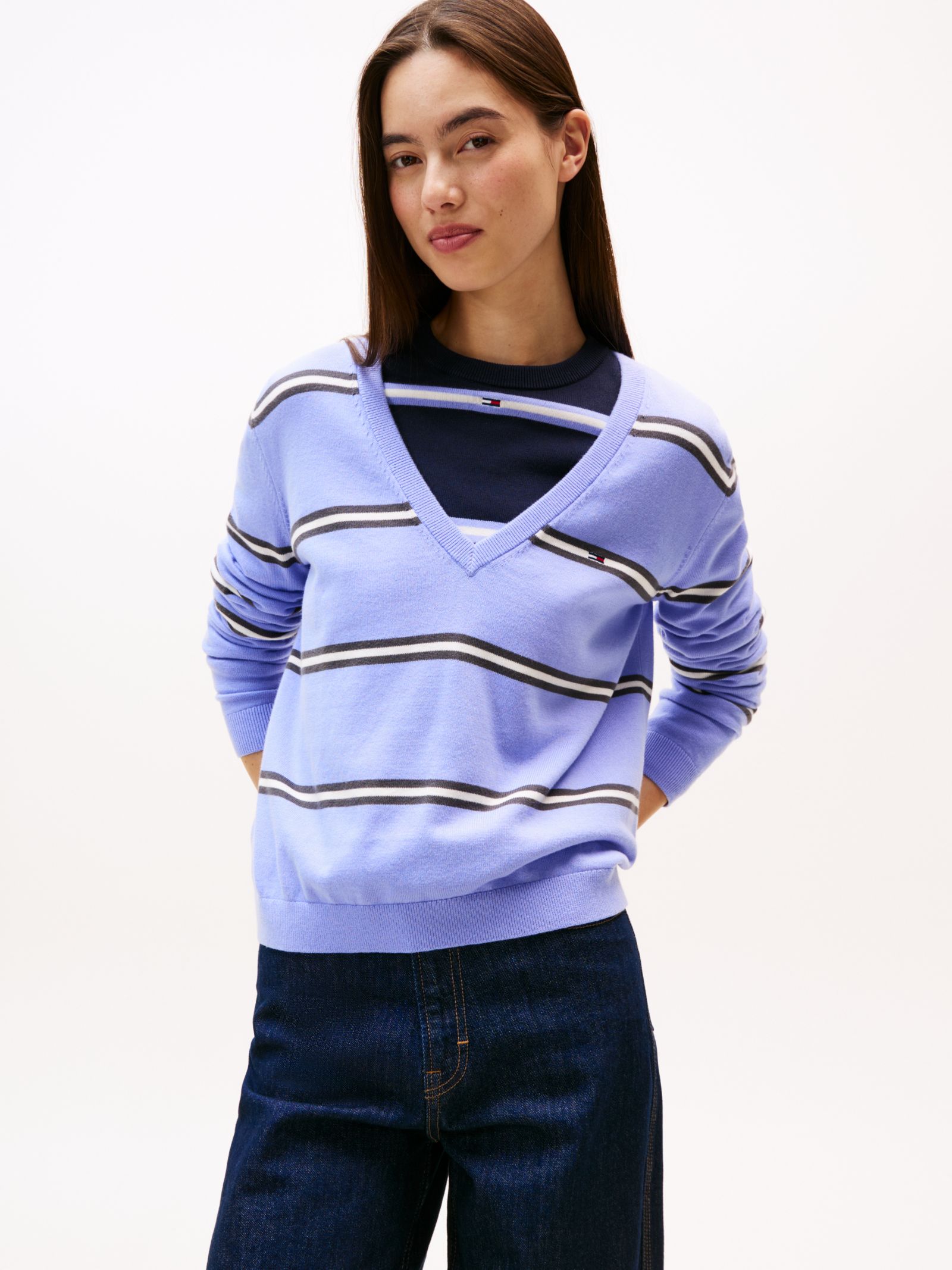Tommy Jeans Trui met V Hals en geborduurde vlag