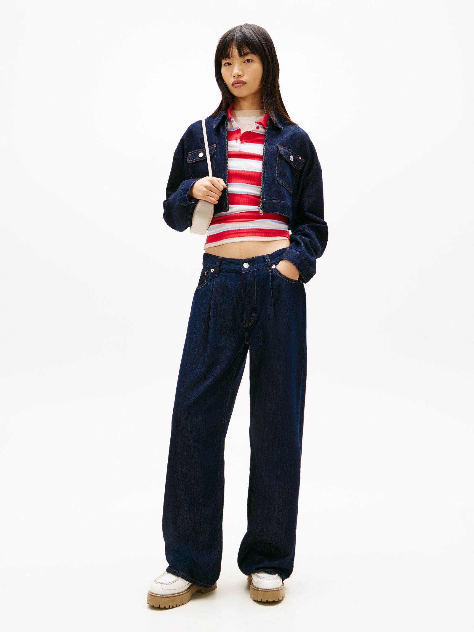 Tommy Jeans Medium Rise Loose Straight Jeans met plooien in blauw