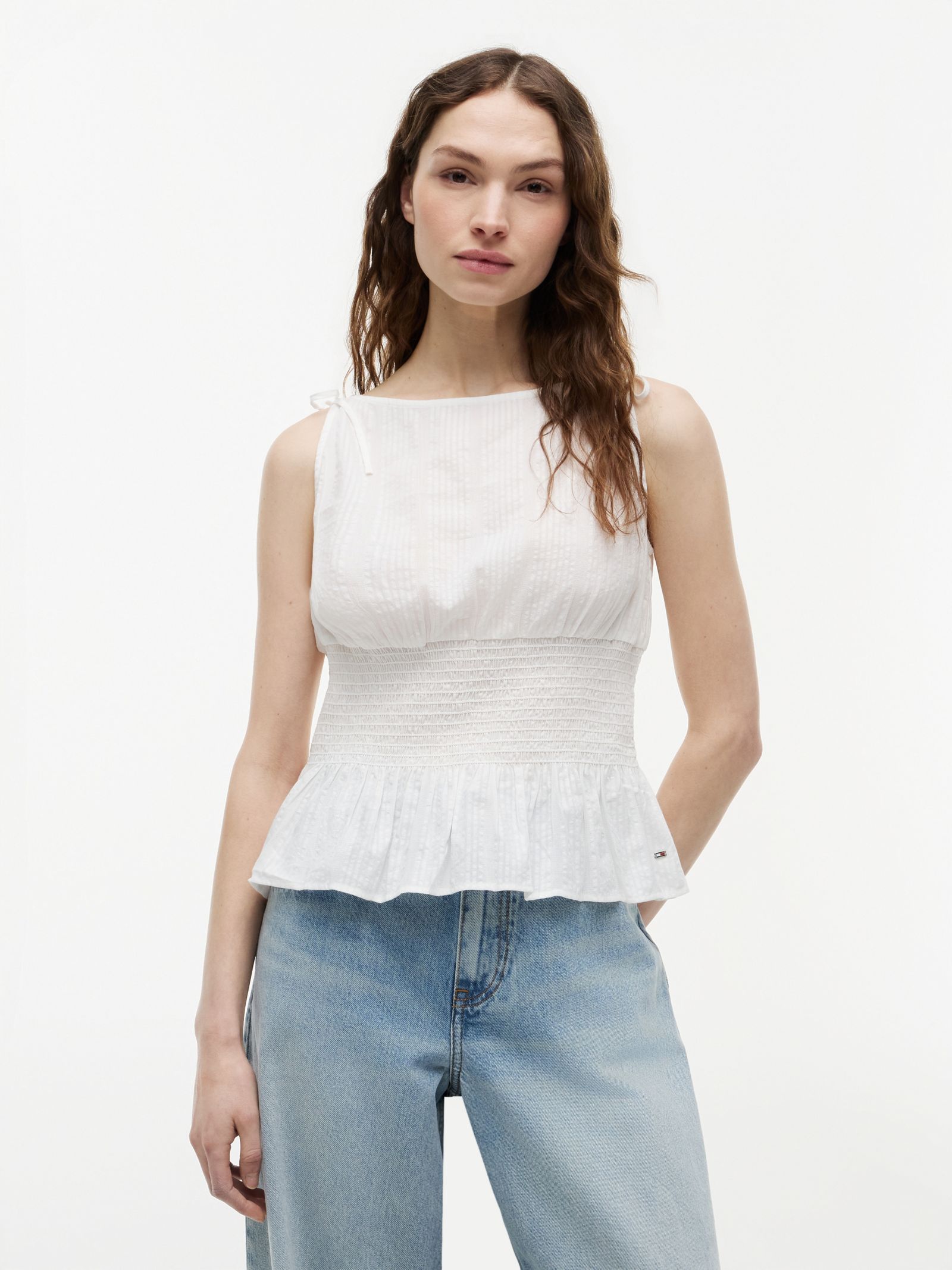 Tommy Hilfiger Gesmokte seersucker top met strikbandjes in wit