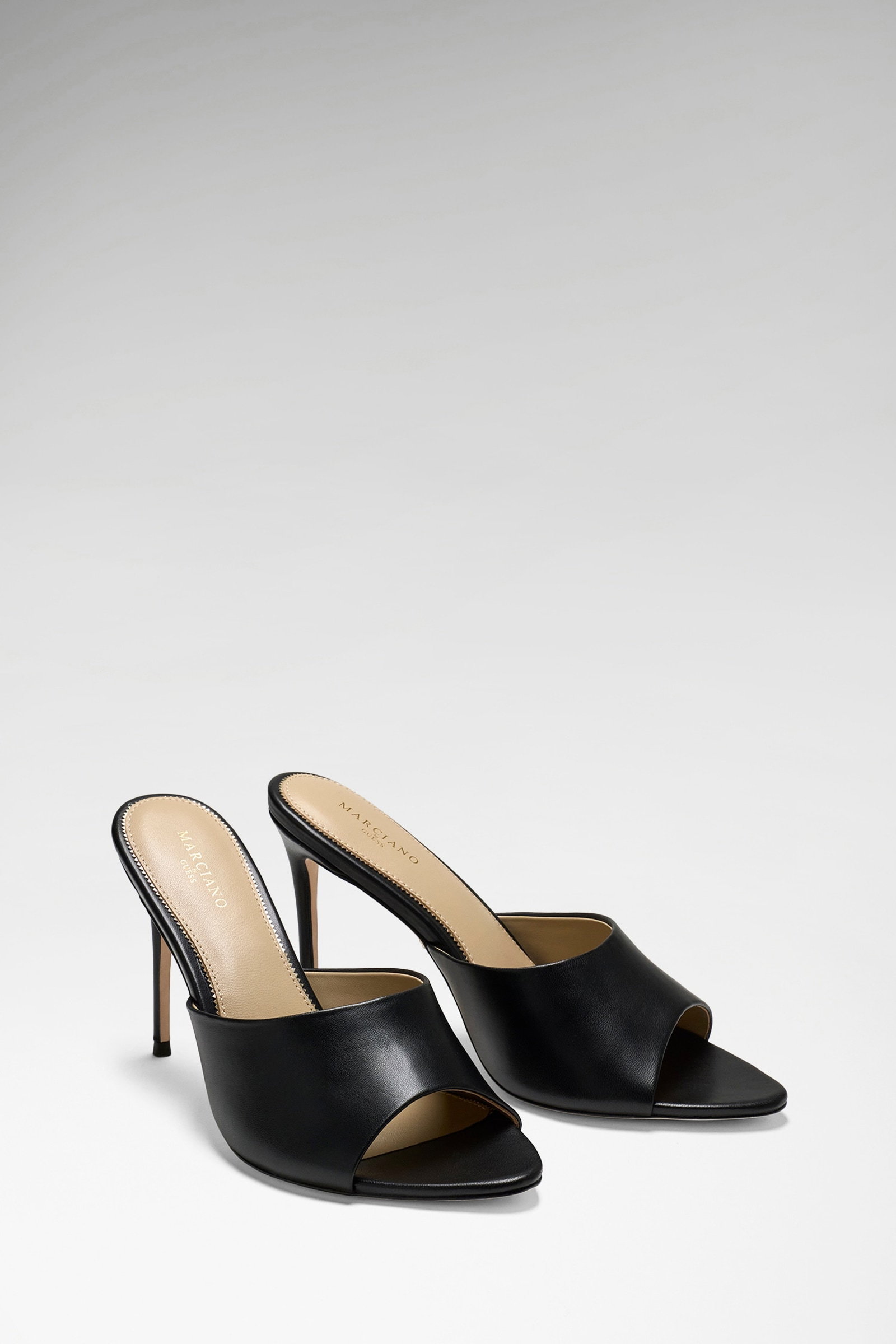 Guess Marciano Sandalen Van Echt Leer in zwart
